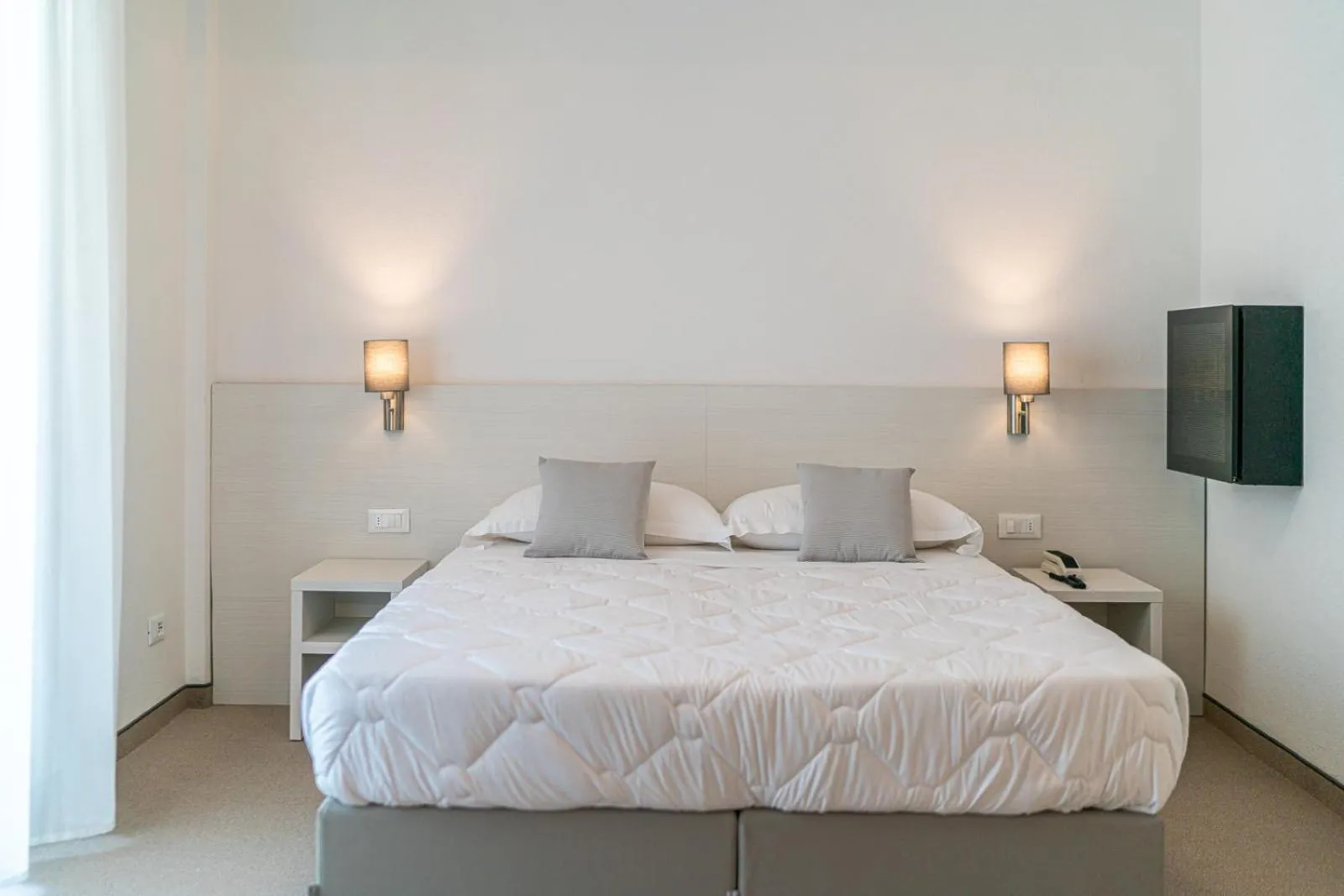 Photo of the whole room, Bed in Hotel Centrale