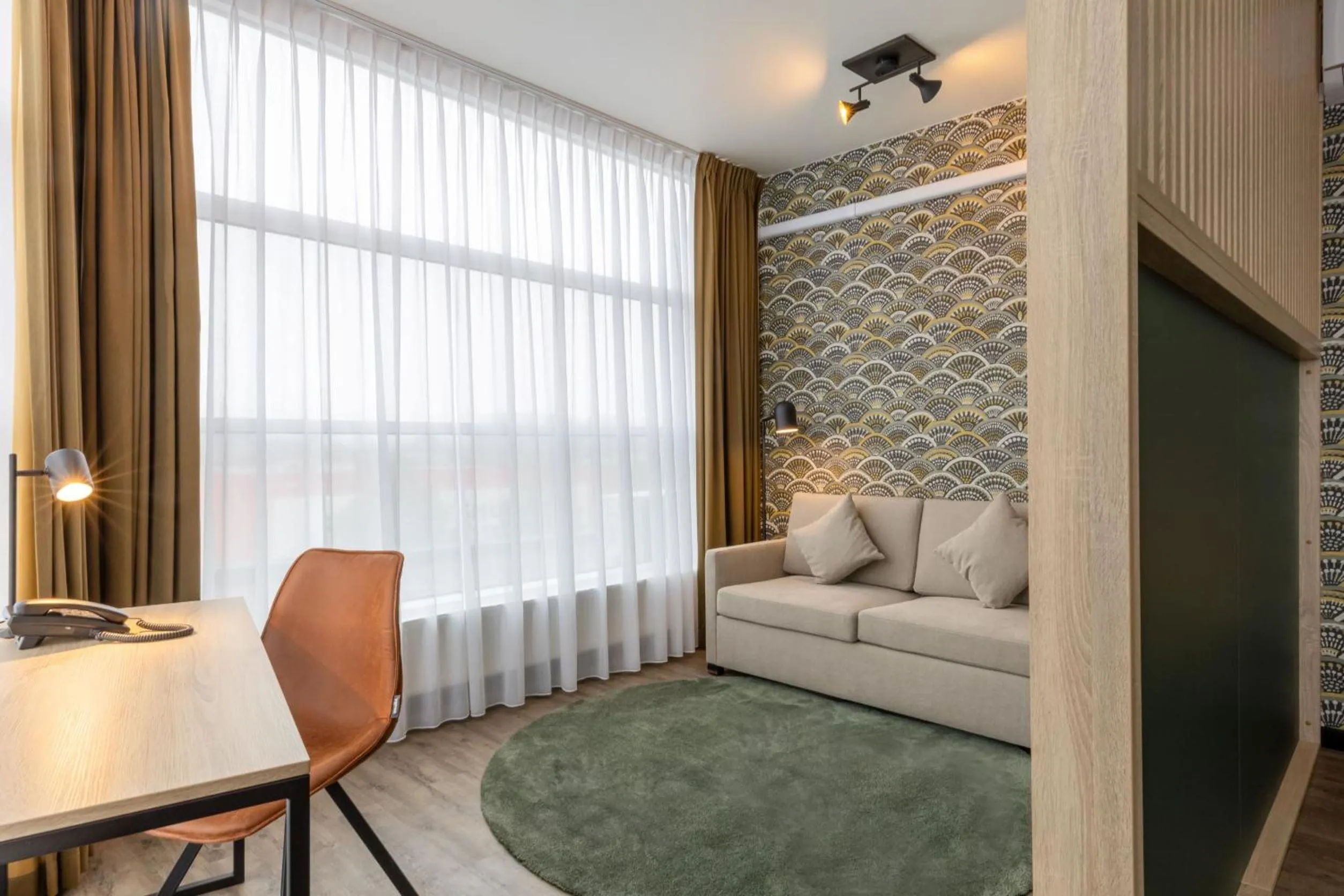 Bed in Shanghai Hotel Holland