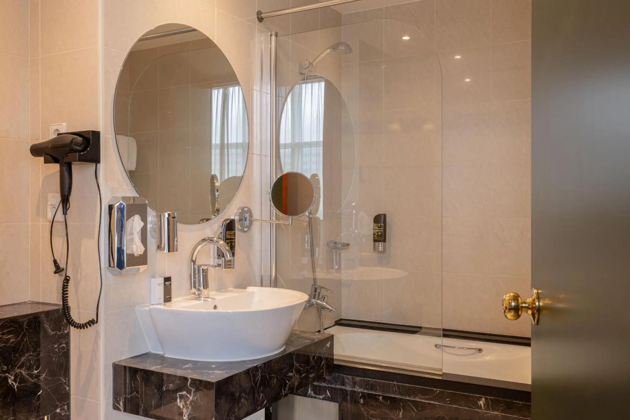 Shanghai Hotel Holland