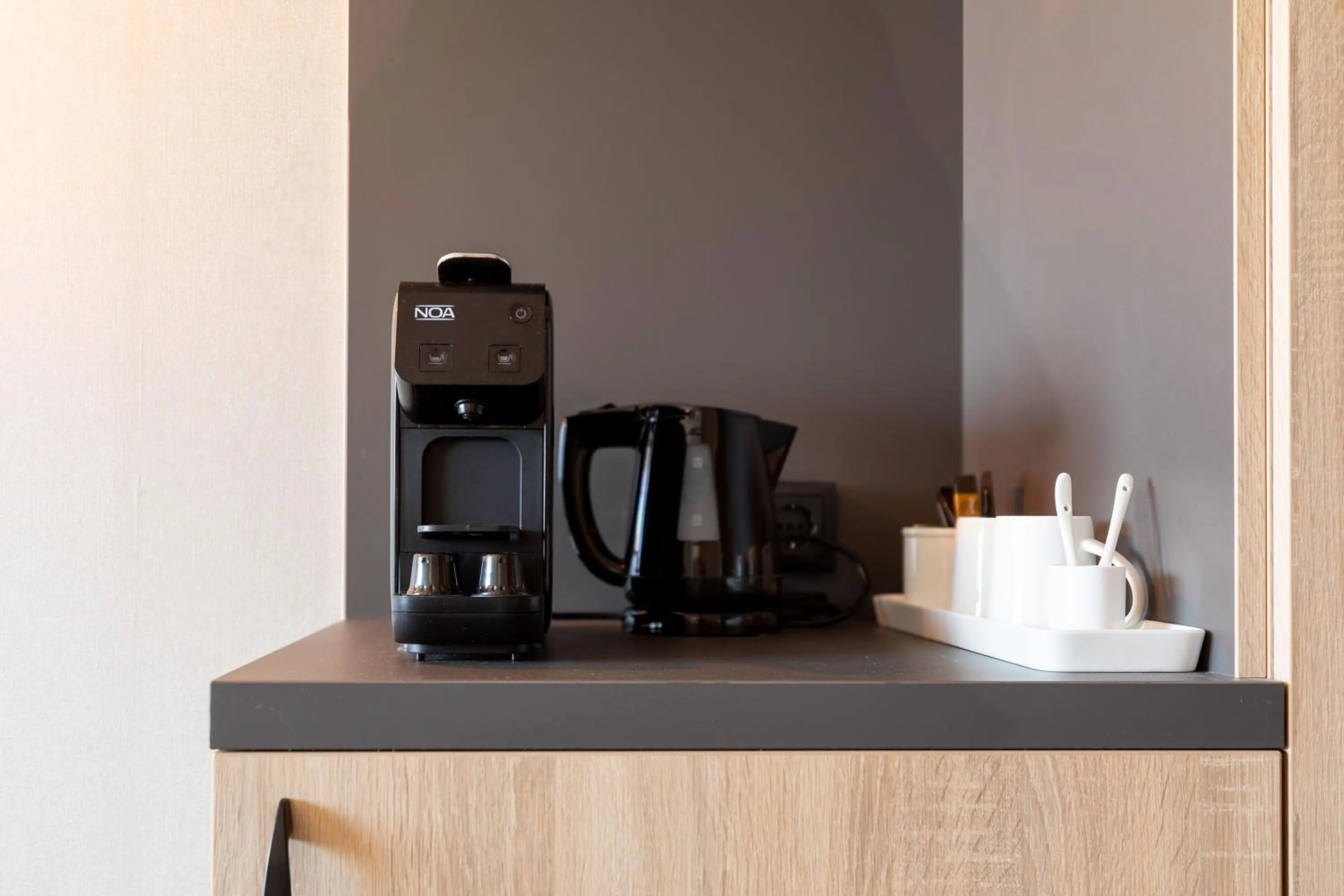 Coffee/tea facilities in Shanghai Hotel Holland