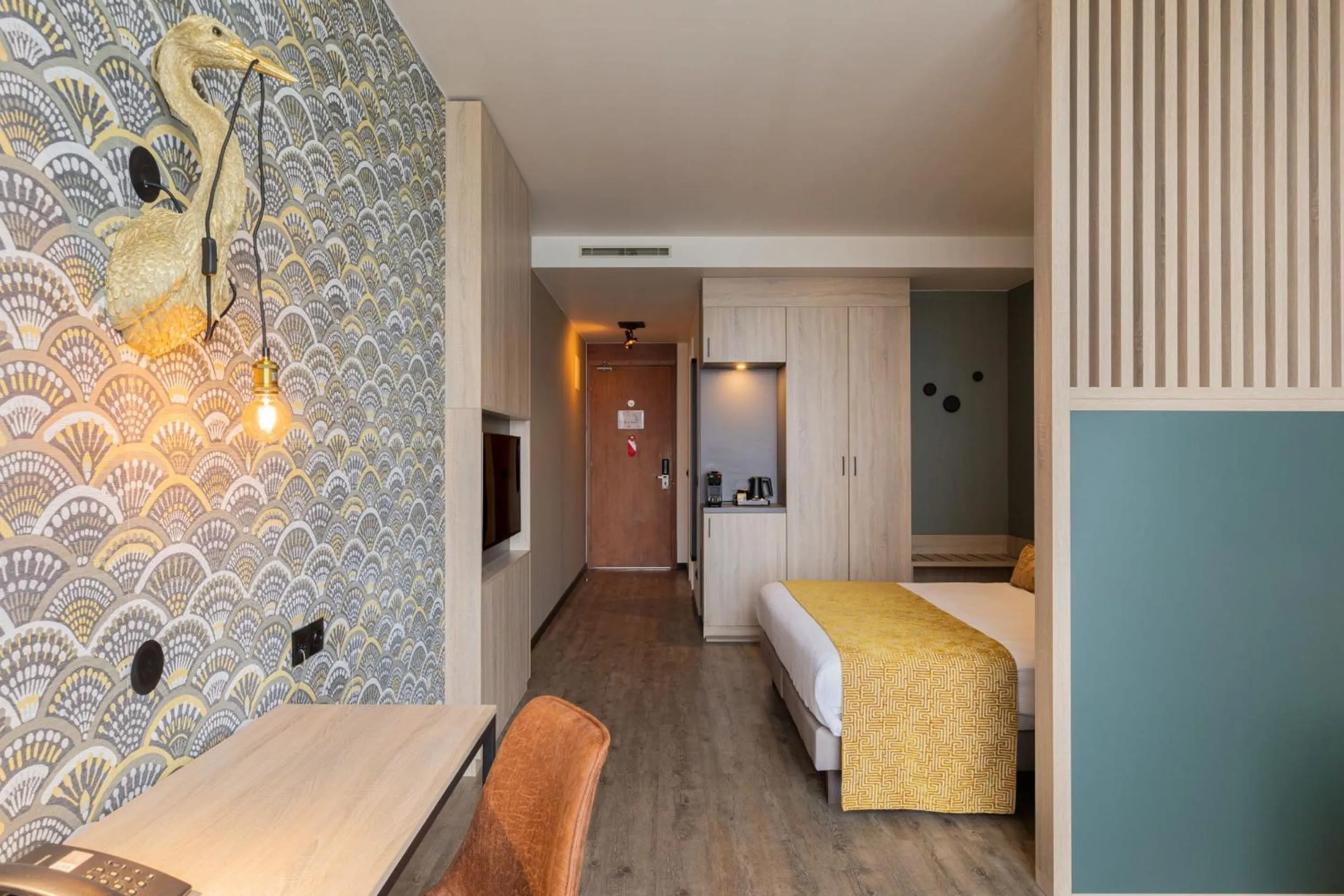 Bed in Shanghai Hotel Holland