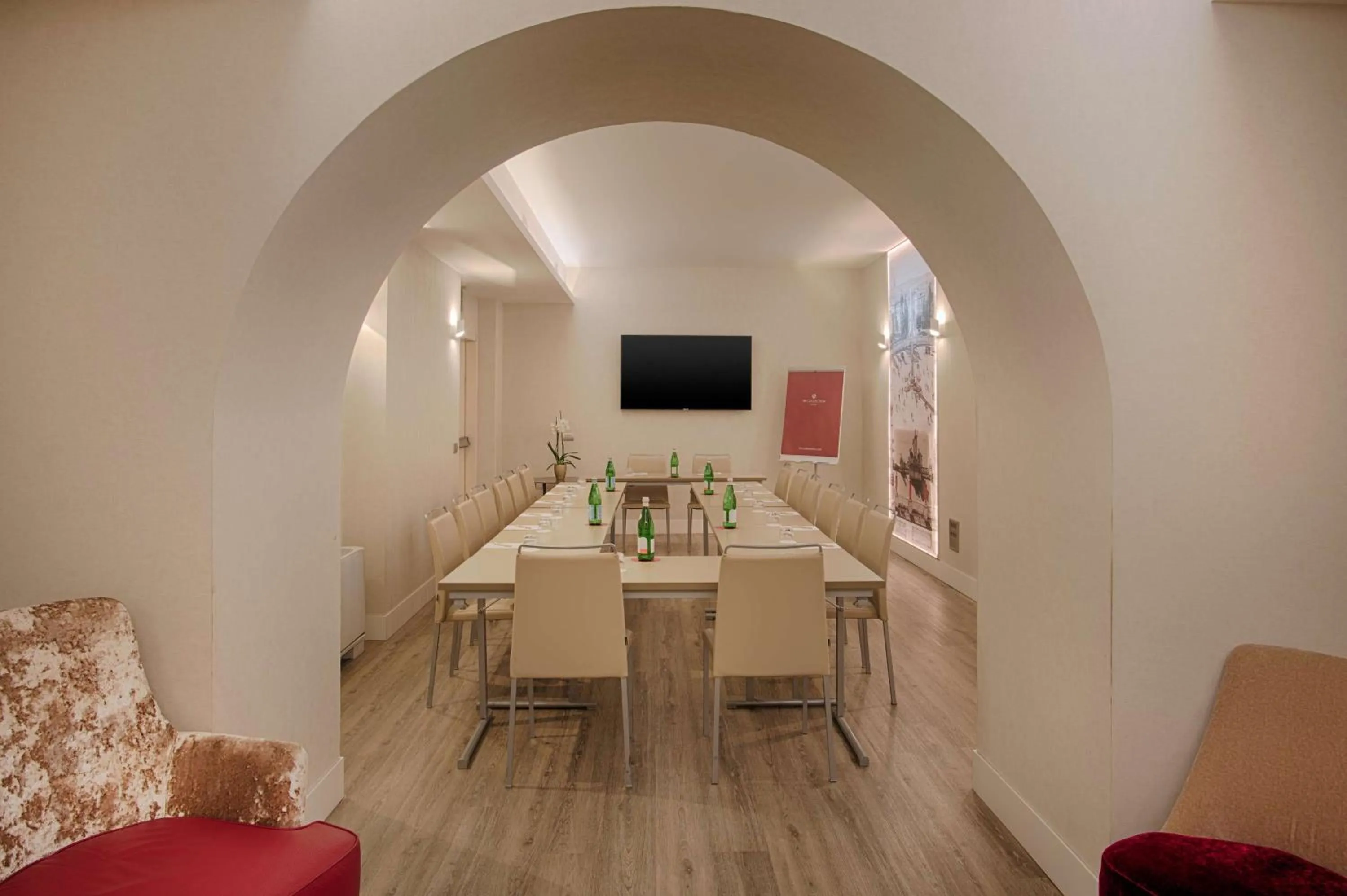 Meeting/conference room in NH Collection Palazzo Cinquecento