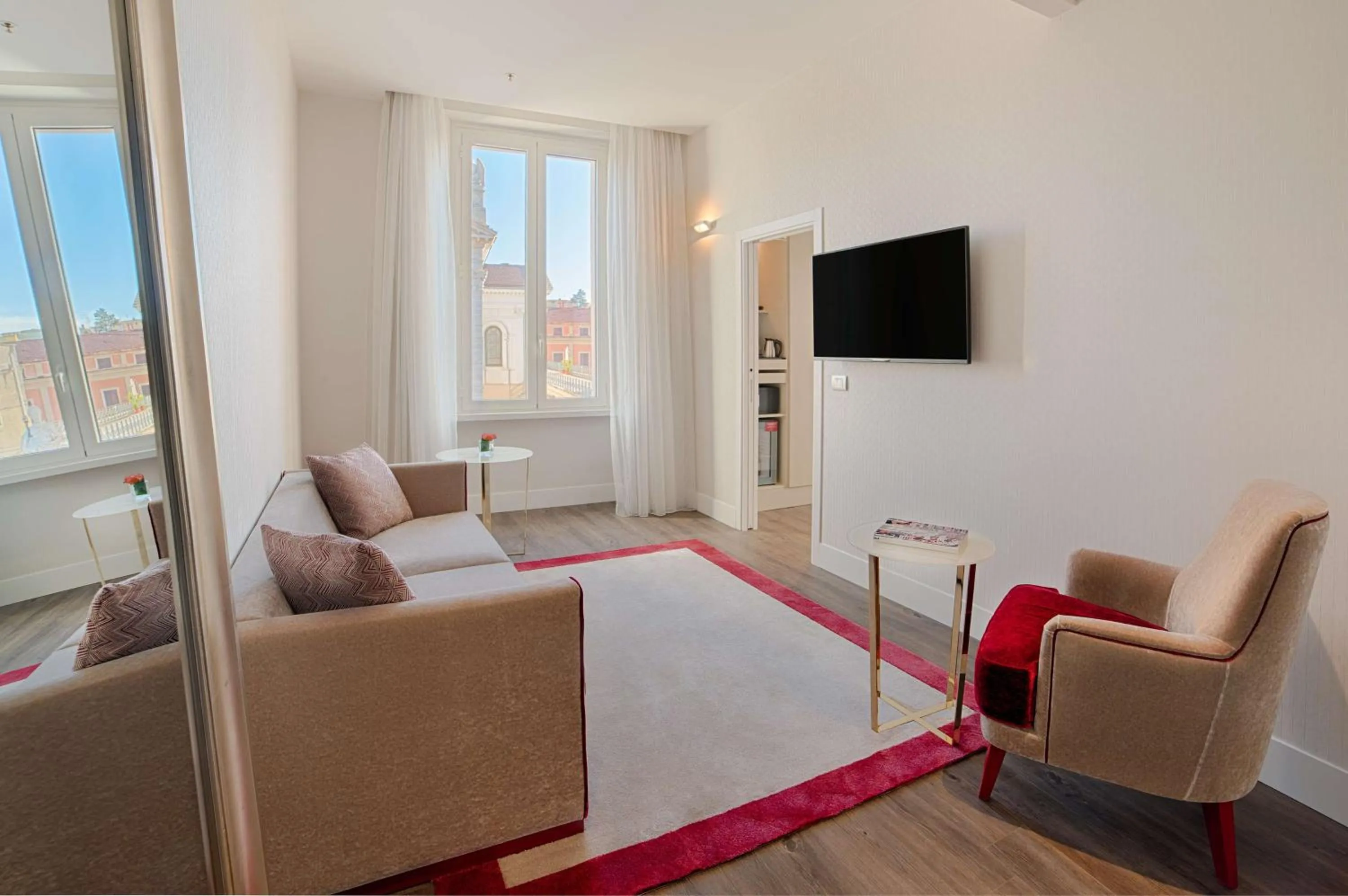 Photo of the whole room, Bed in NH Collection Palazzo Cinquecento