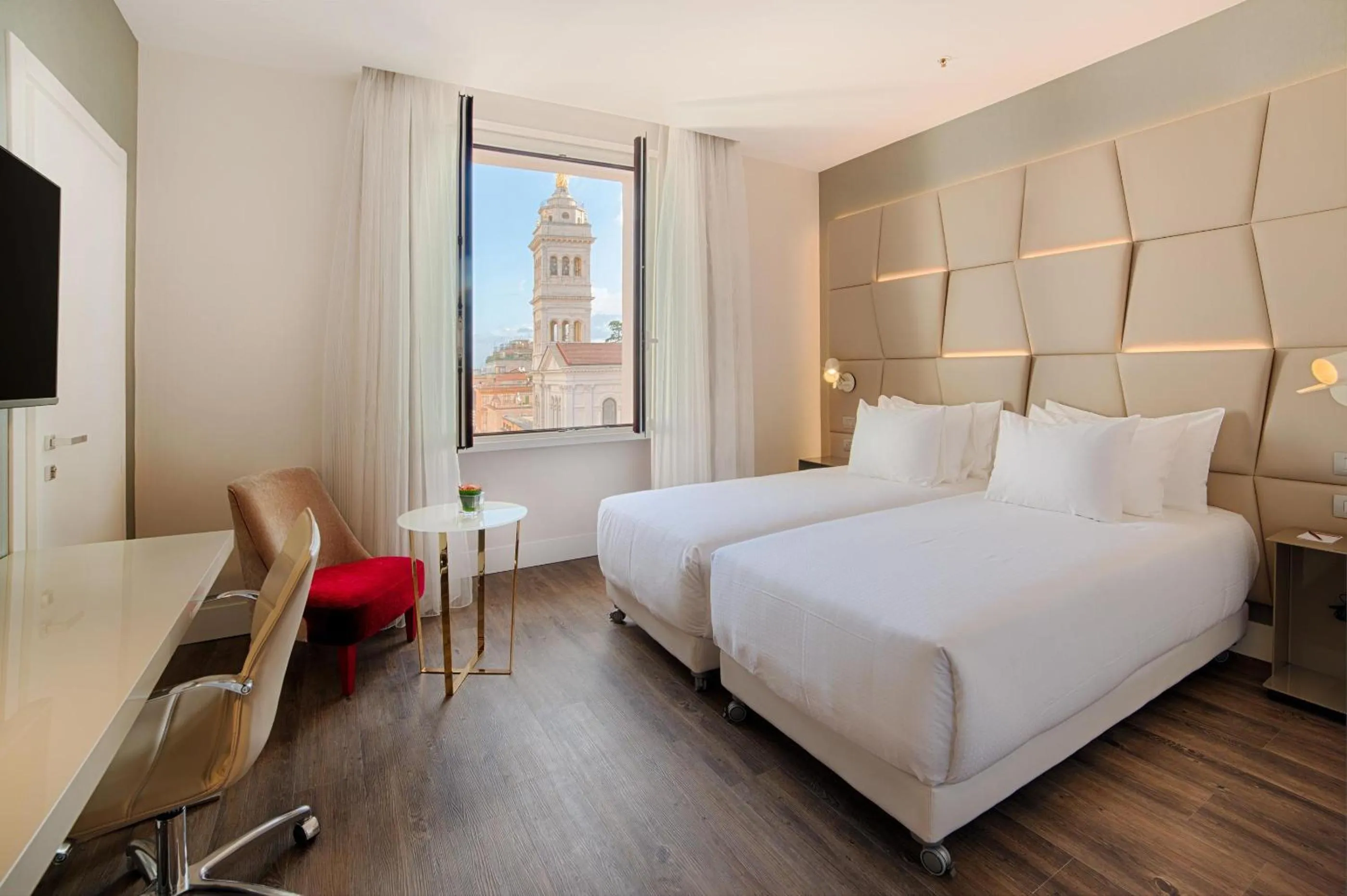 Bedroom, Bed in NH Collection Palazzo Cinquecento