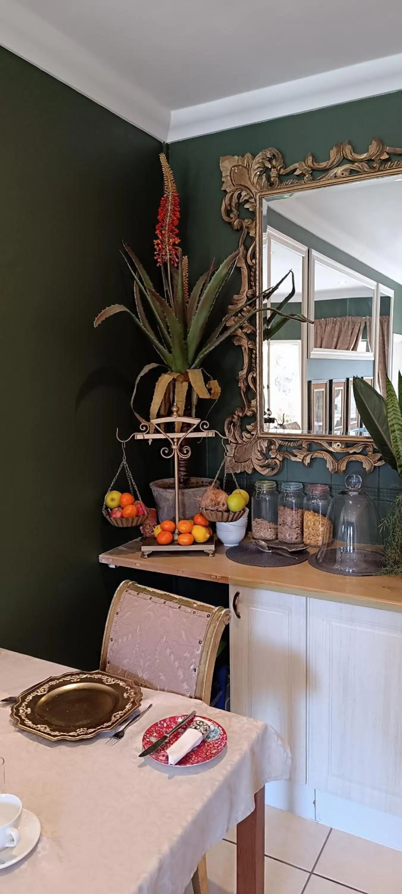 Breakfast in Amber Guest Lodge