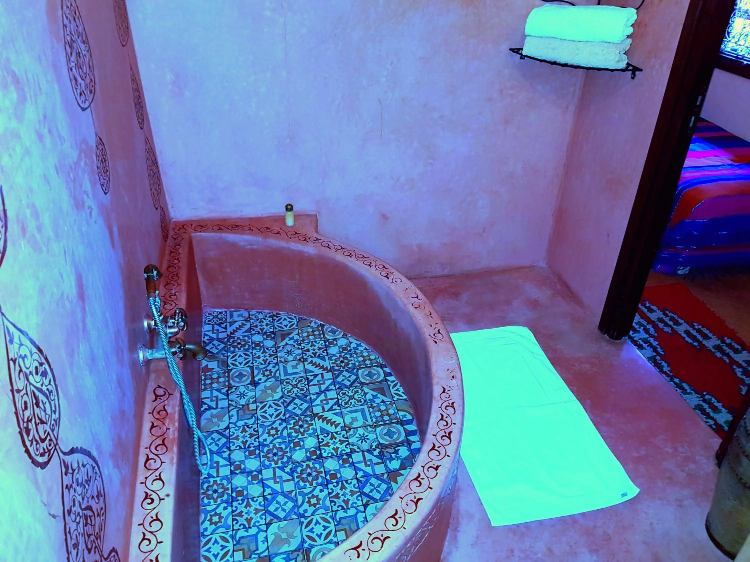 Bathroom in Riad Konouz