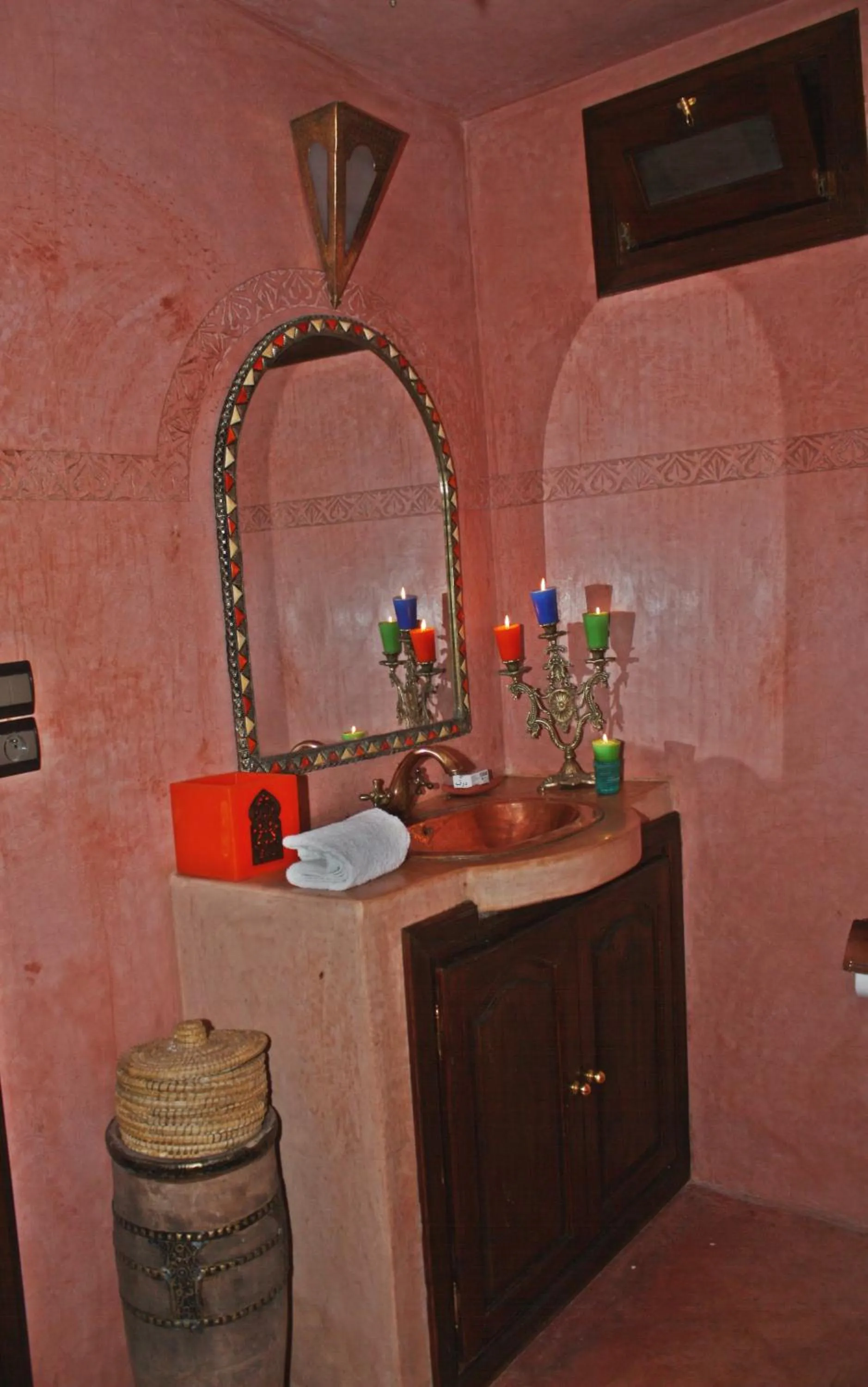 Bathroom in Riad Konouz