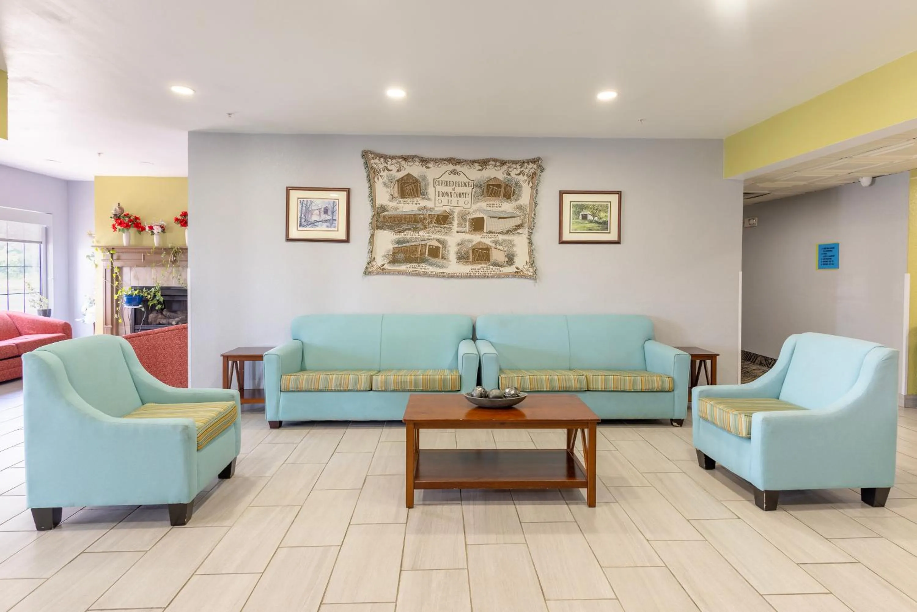 Seating area in Countryside Inn and Suites