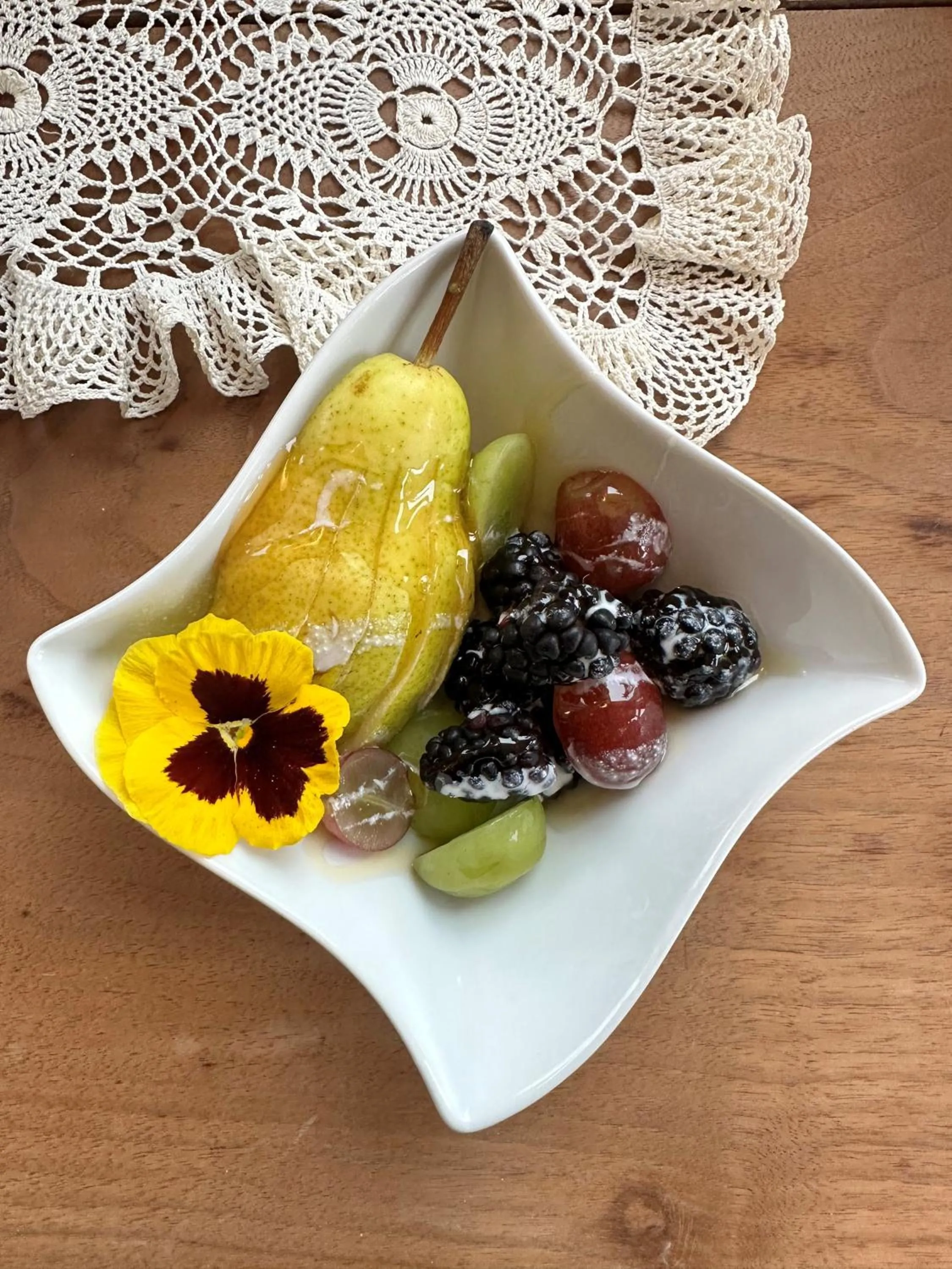 Breakfast in Garth Woodside Mansion Bed and Breakfast