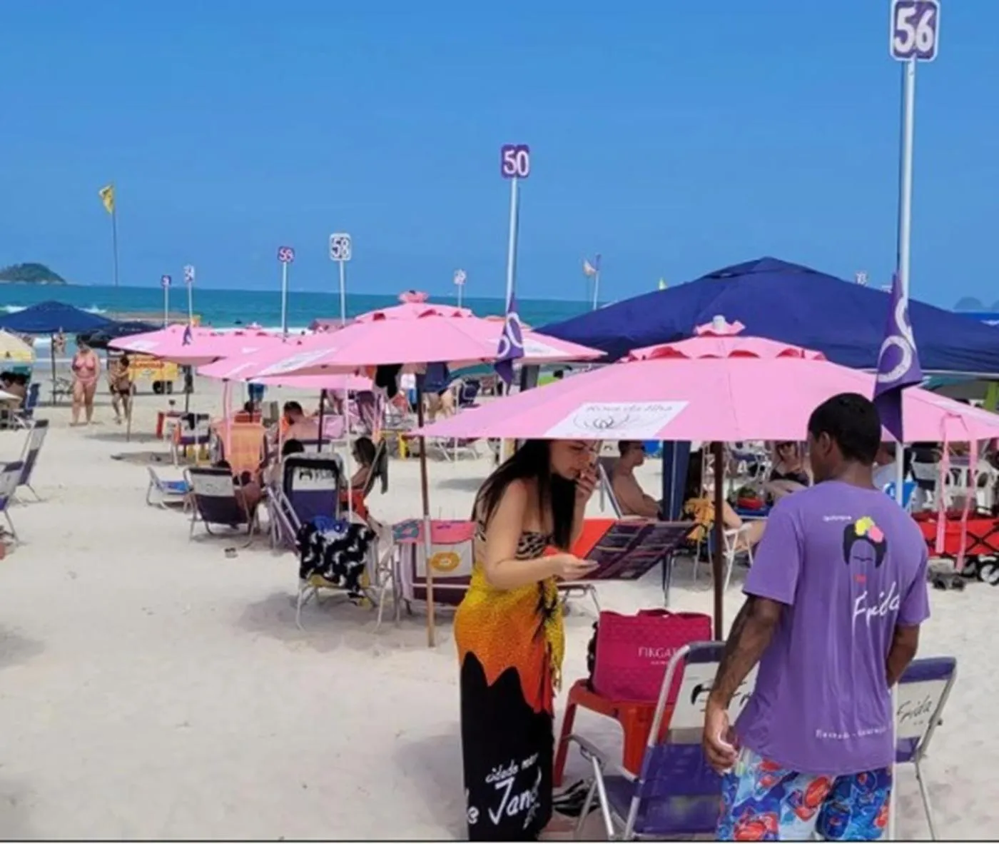 Beach in Hotel Rosa da Ilha Guaruja - Perto do Mar com piscina