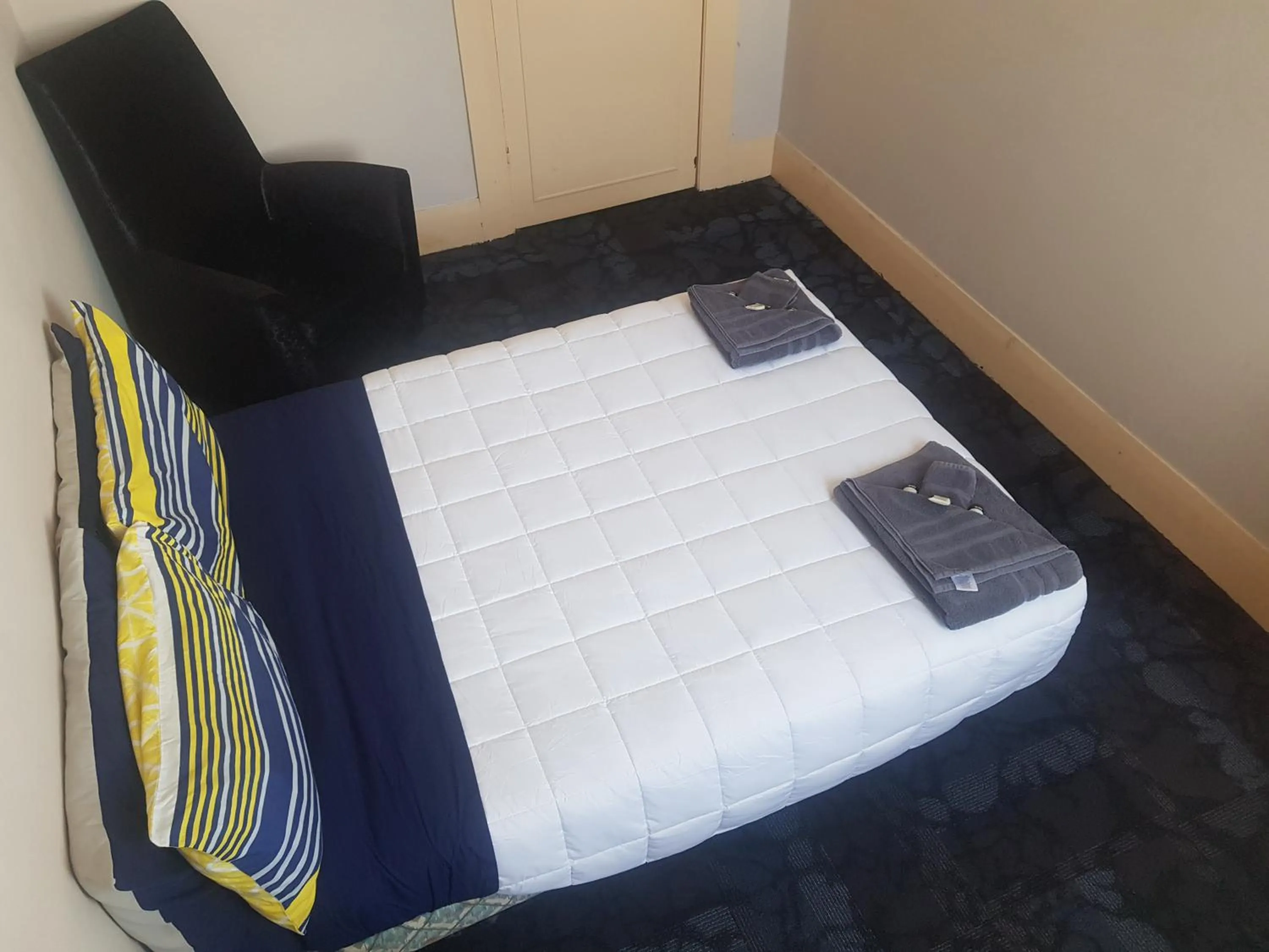 Photo of the whole room in Northern Wairoa Hotel