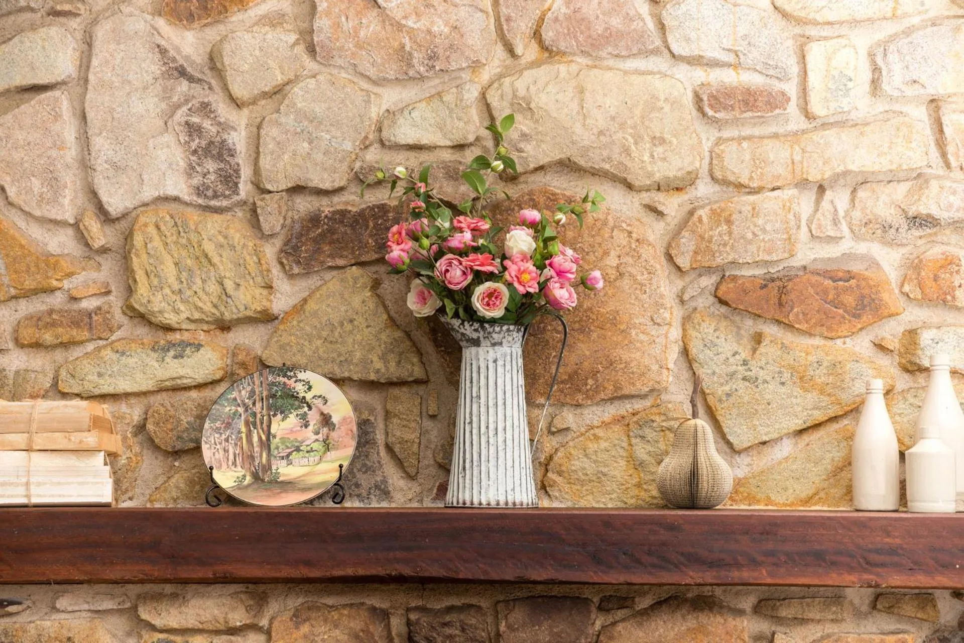 Decorative detail in Friday Creek Retreat
