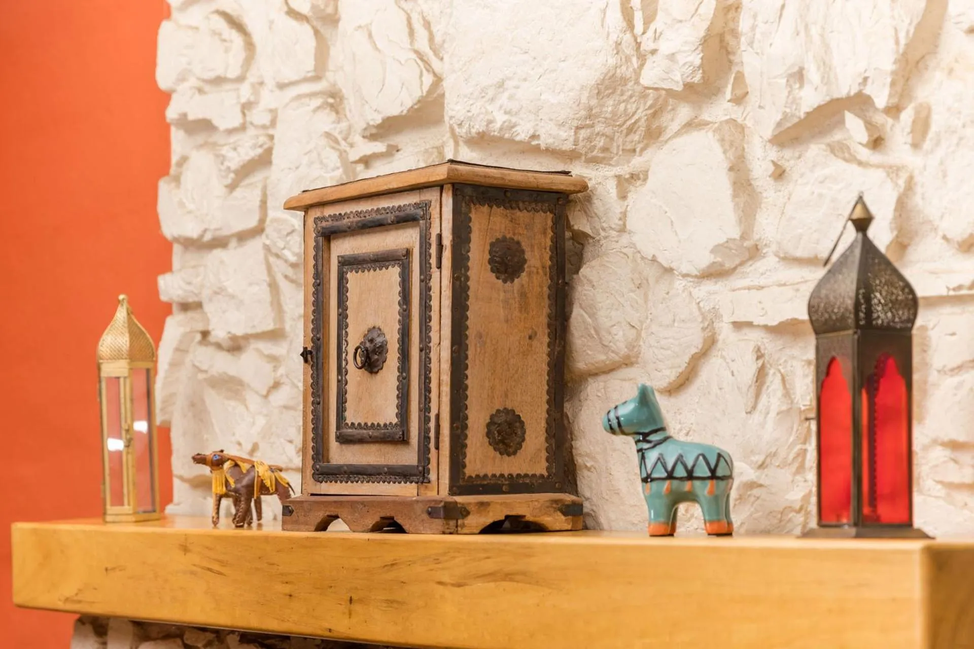 Decorative detail in Friday Creek Retreat