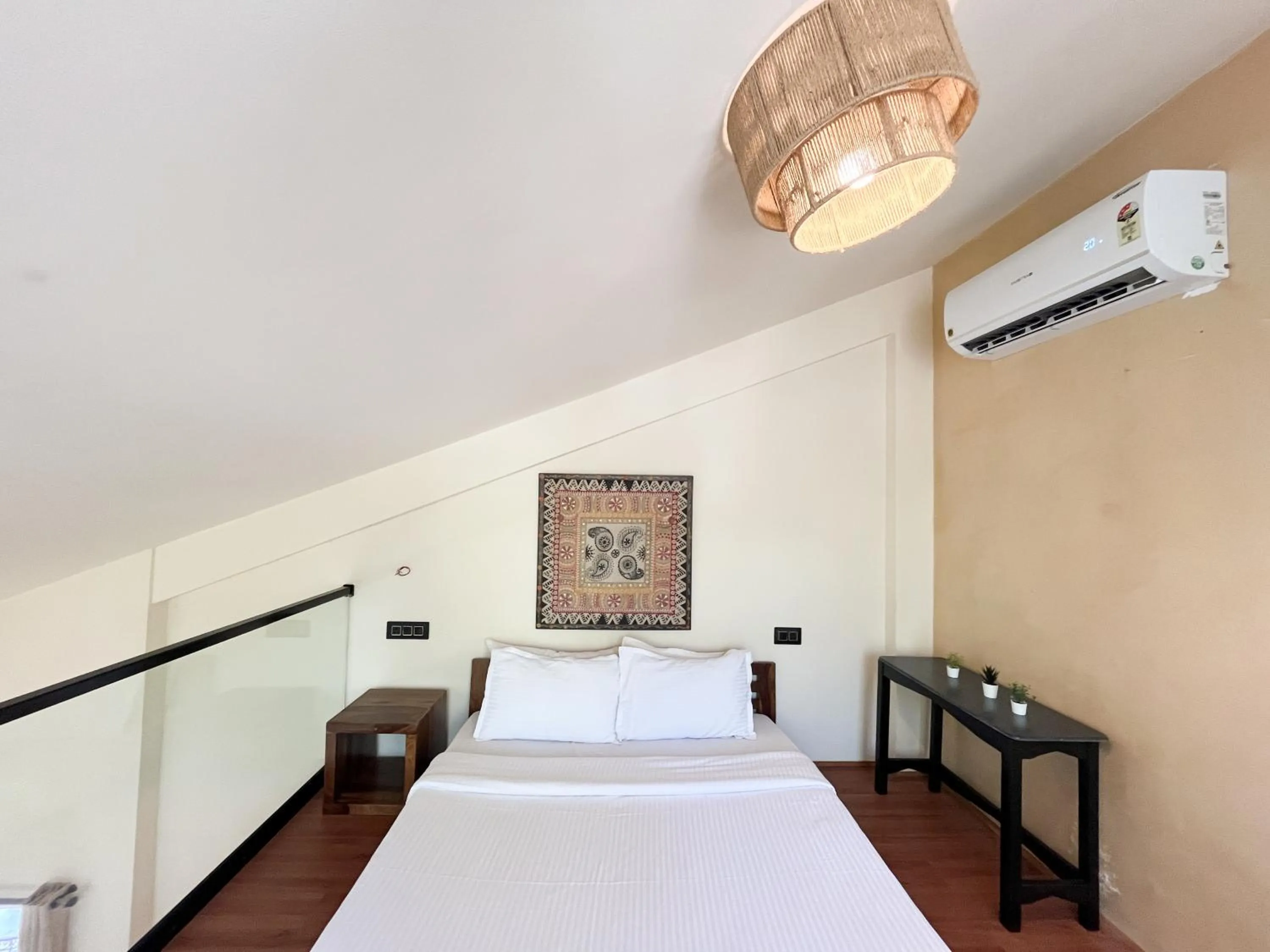 Bed in Rainforest Enclave, Arpora - 10 mins to Baga beach