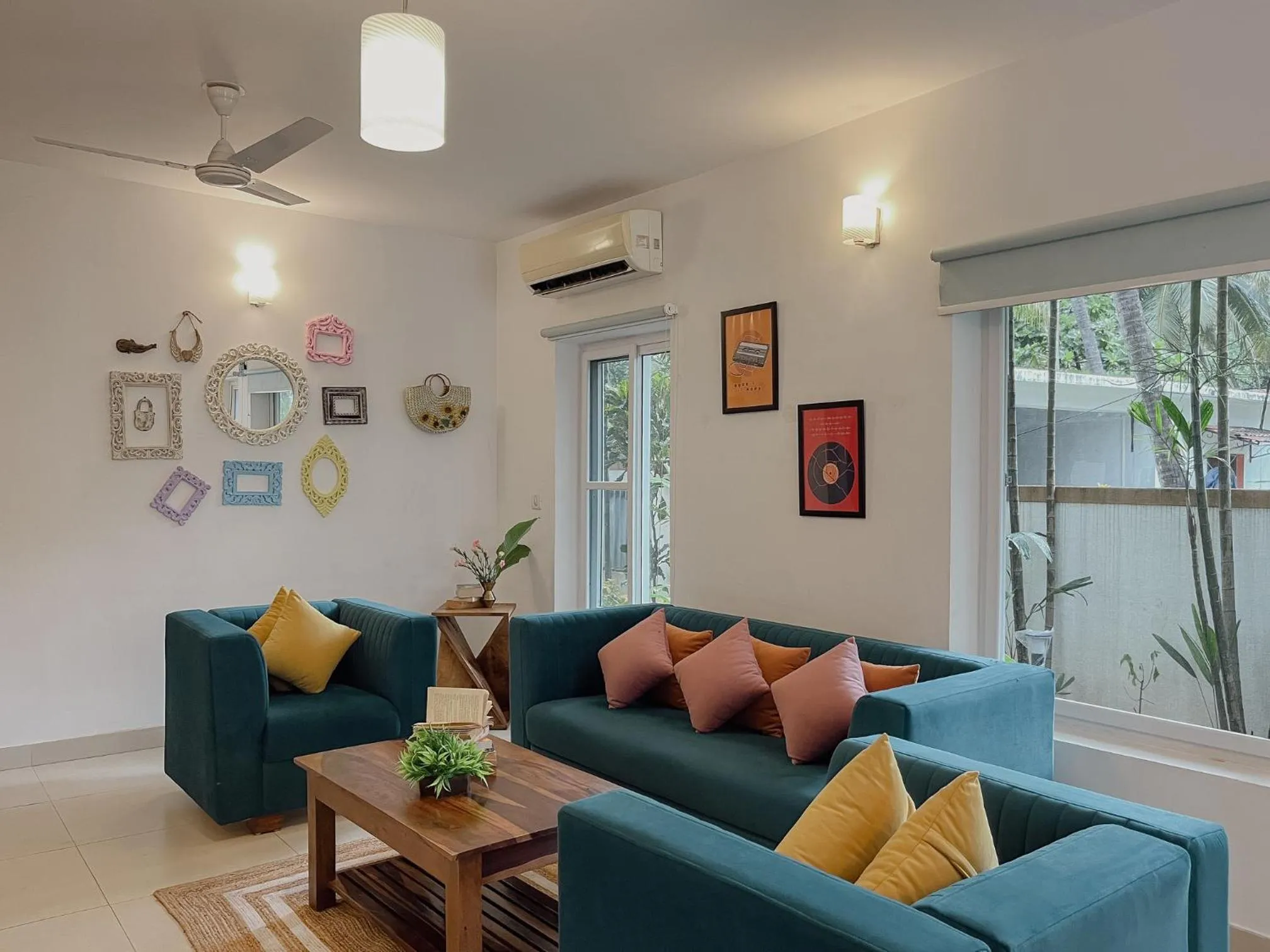 Living room in Rainforest Enclave, Arpora - 10 mins to Baga beach