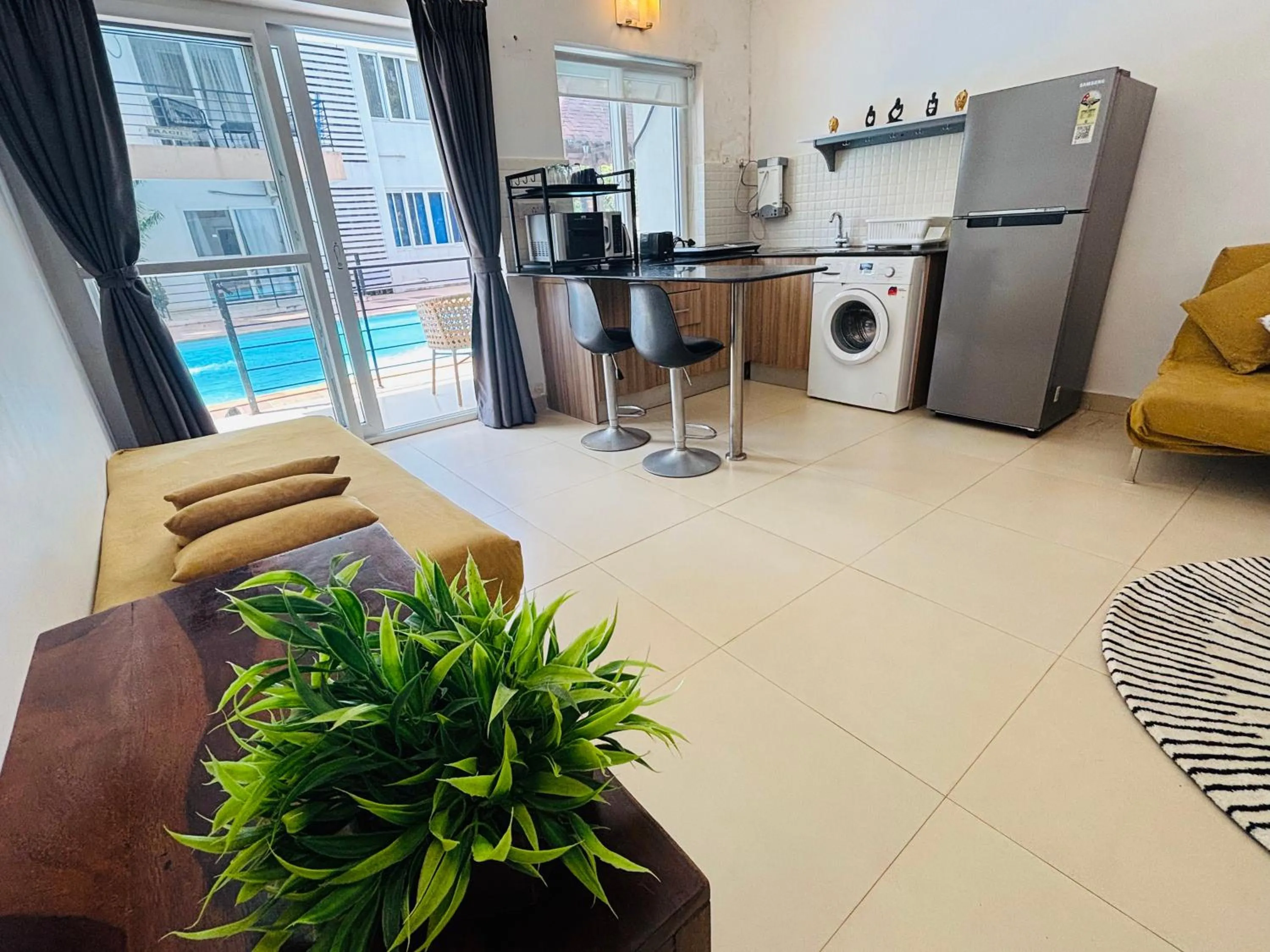 Living room in Rainforest Enclave, Arpora - 10 mins to Baga beach