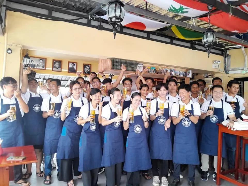 Lounge or bar in YAMA HOTEL & ROOFTOP BAR