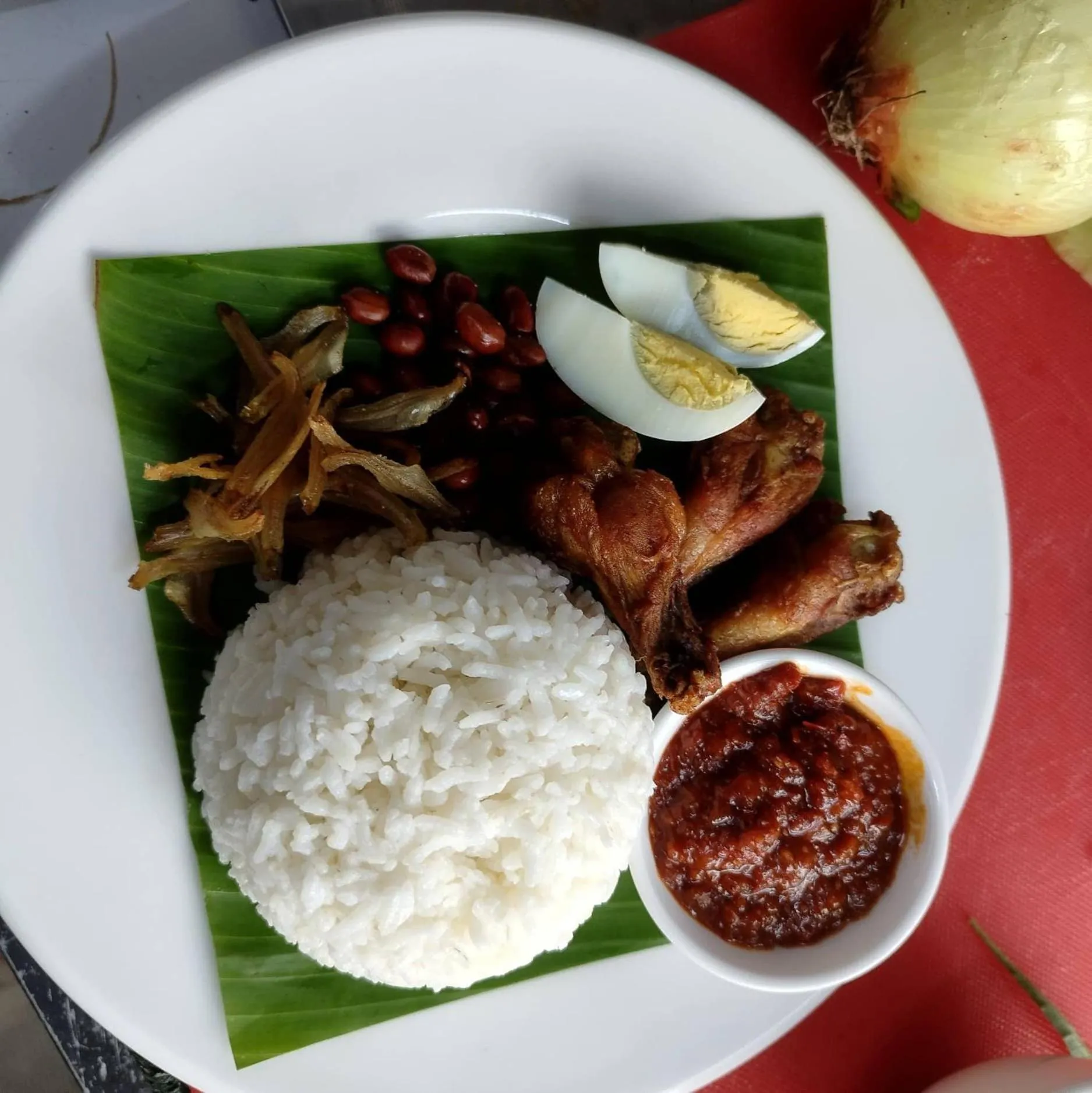 Lounge or bar in YAMA HOTEL & ROOFTOP BAR