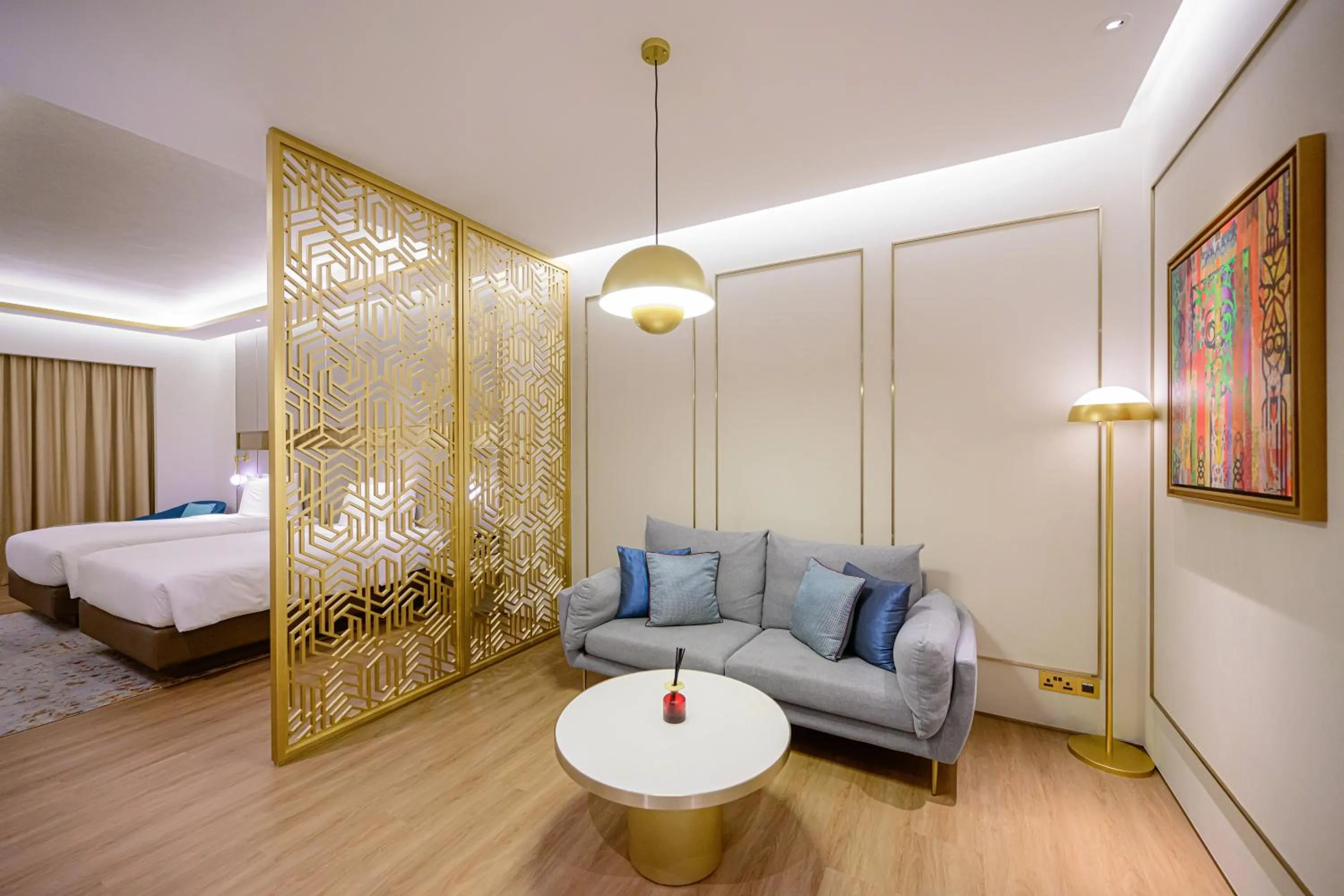 Living room, Bed in Resorts World Sentosa - Crockfords Tower