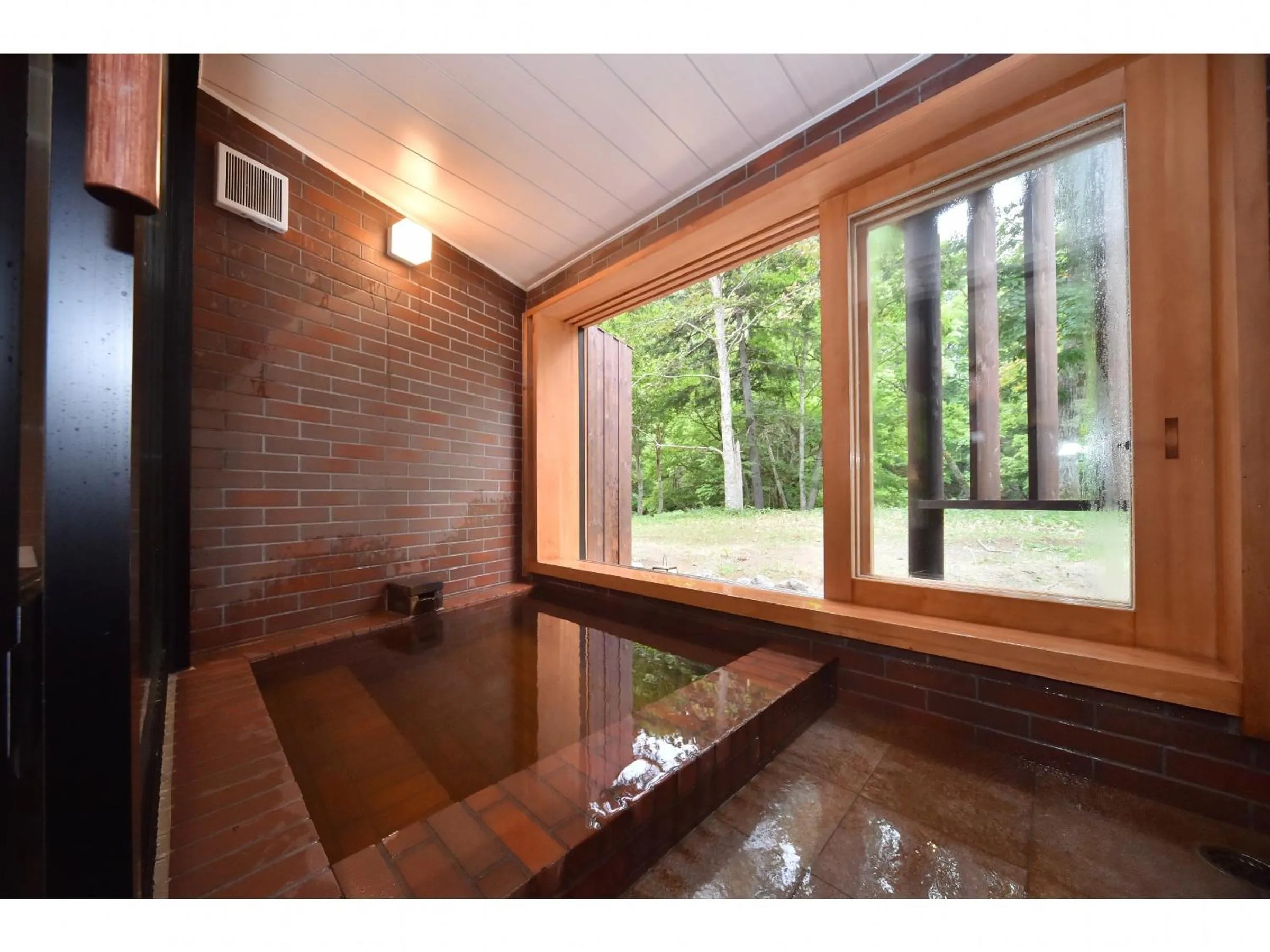 Hot Spring Bath in La Vista Akangawa