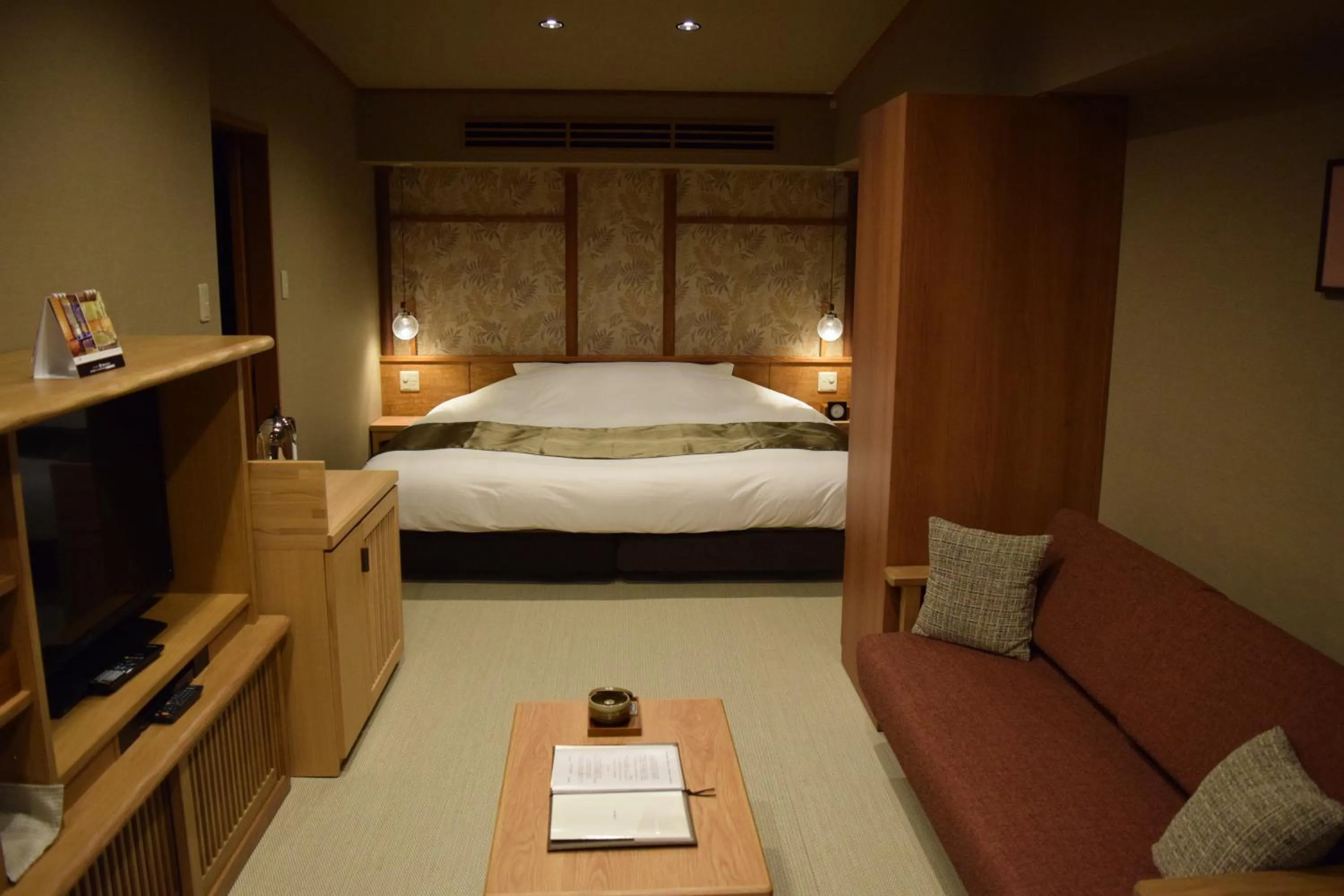 Photo of the whole room, Bed in La Vista Akangawa