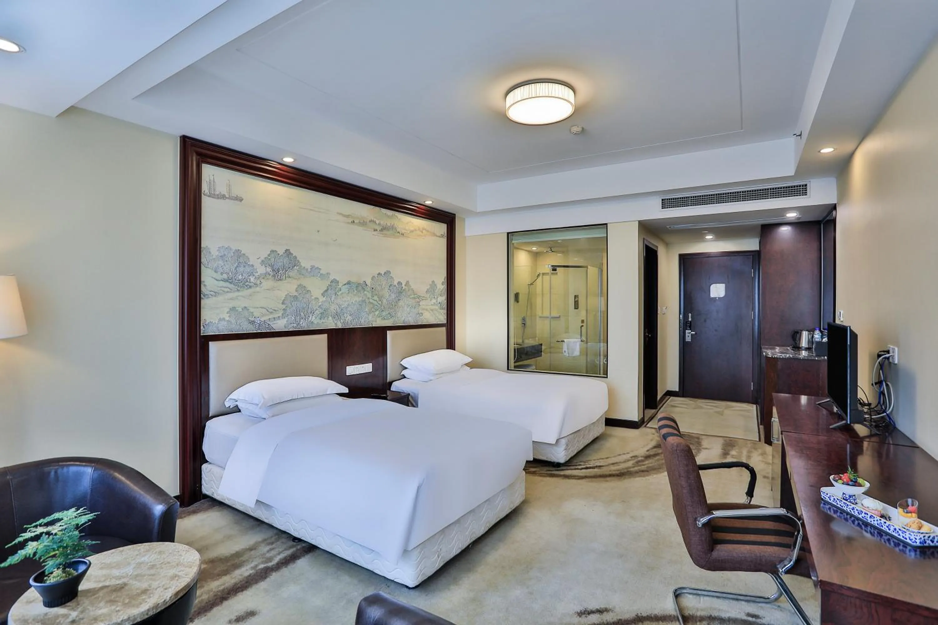 Photo of the whole room, Bed in SSAW Boutique Hotel Tonglu World Trade