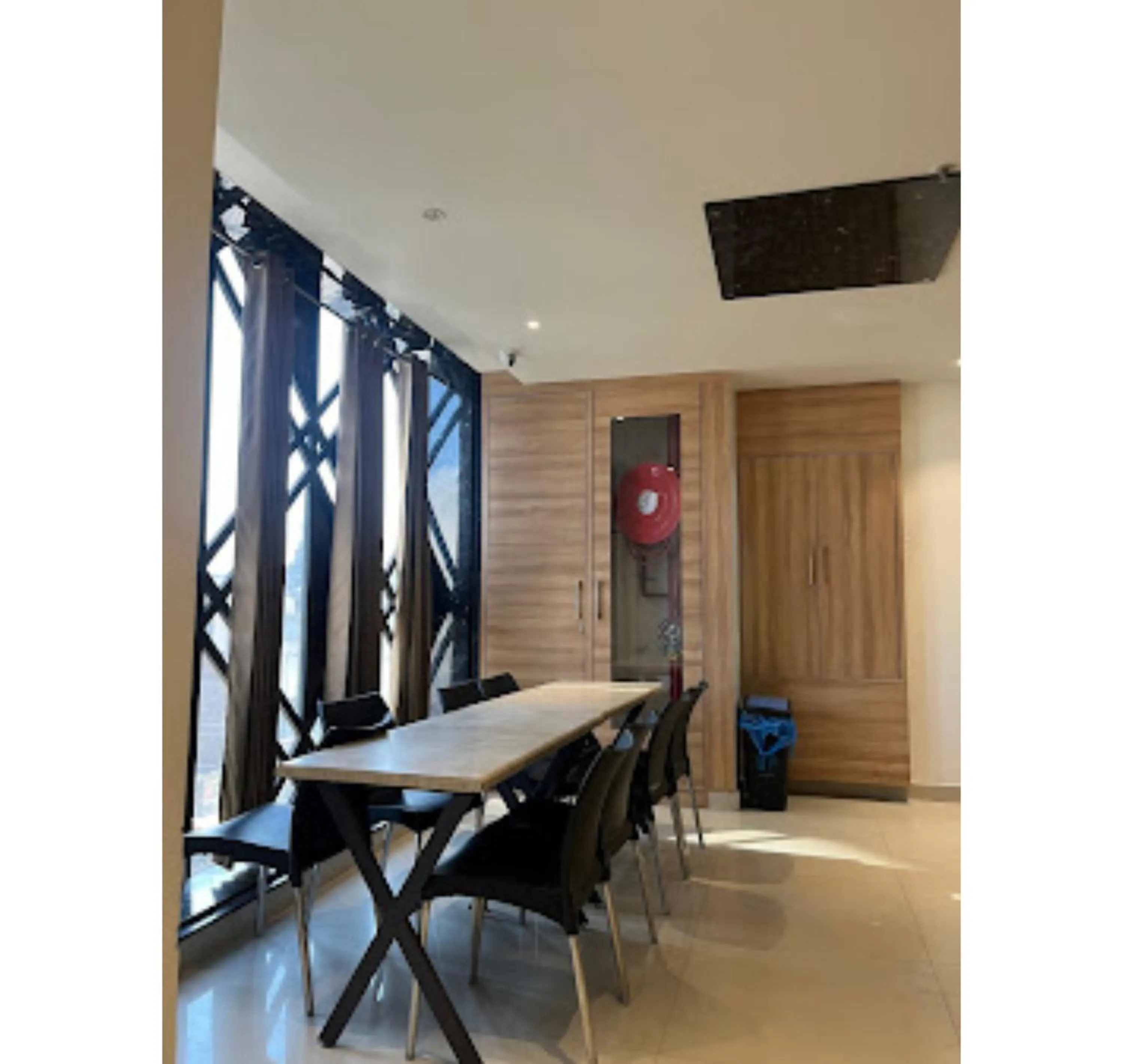 Restaurant/places to eat in Hotel Diamond Villa and Banquet