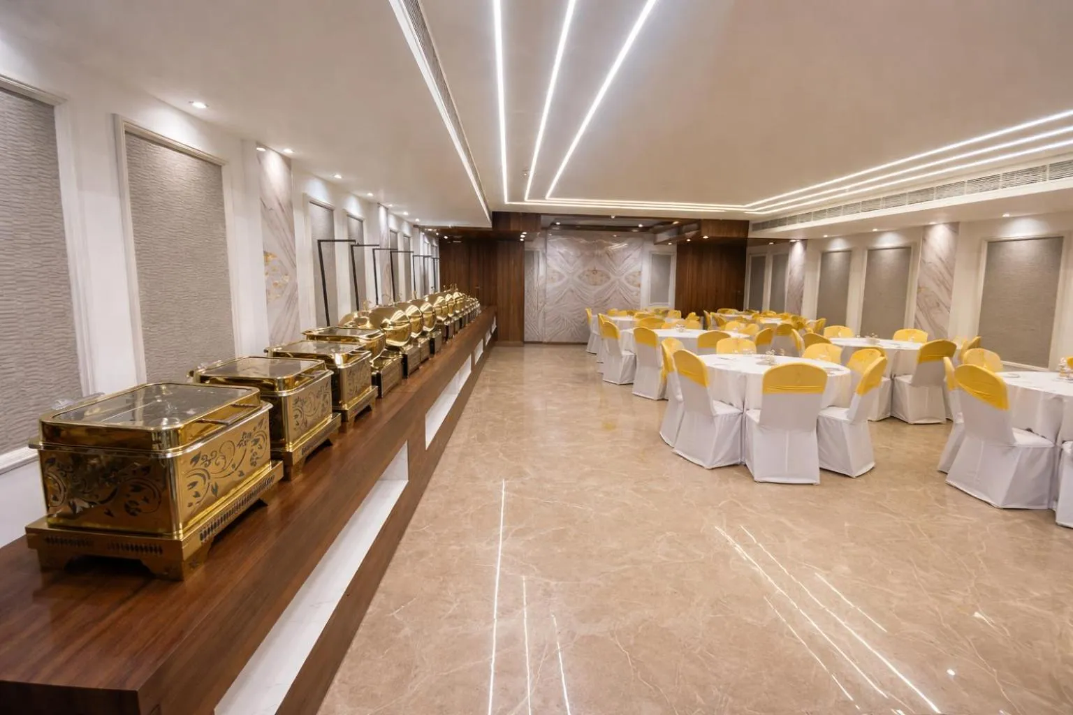 Banquet/Function facilities in Hotel Diamond Villa and Banquet