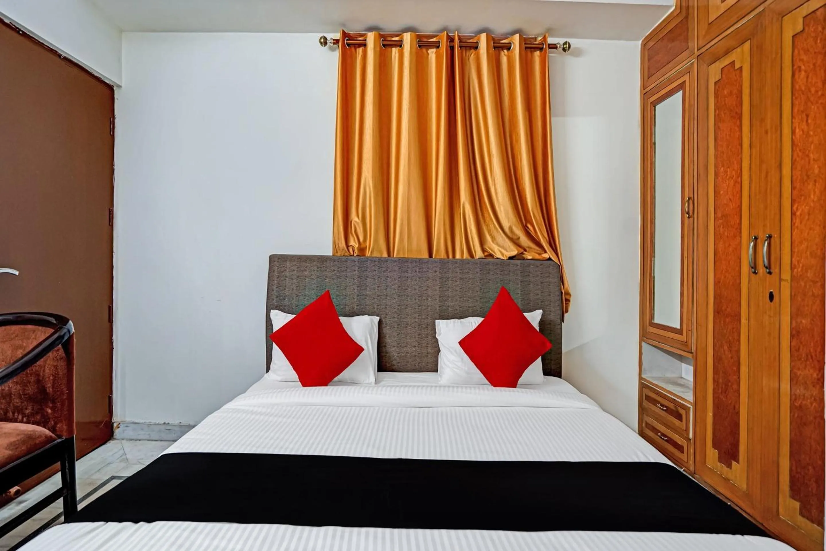 Bedroom, Bed in Collection O Royal Residency S30