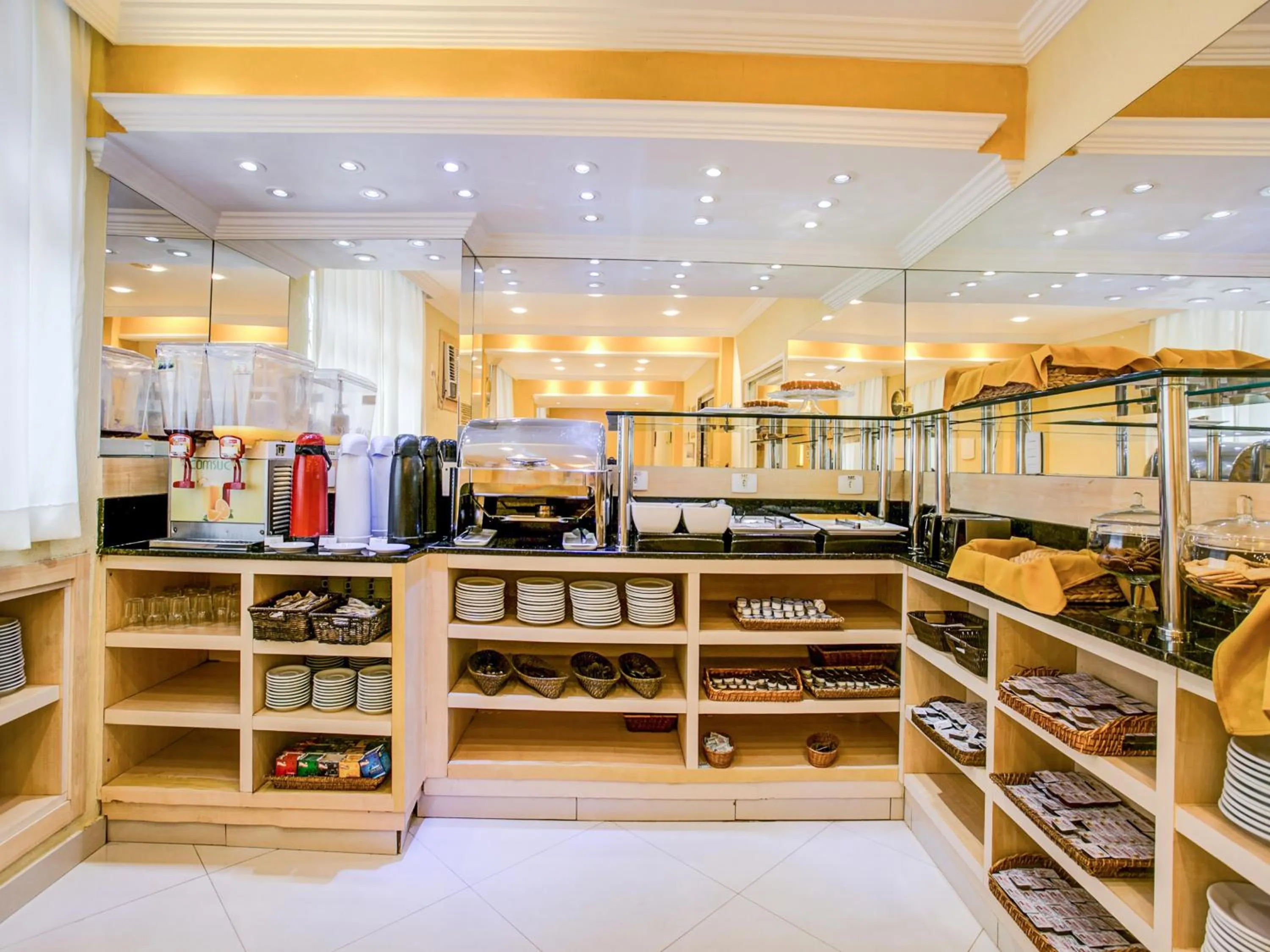 Restaurant/places to eat in Hotel Villa Rica