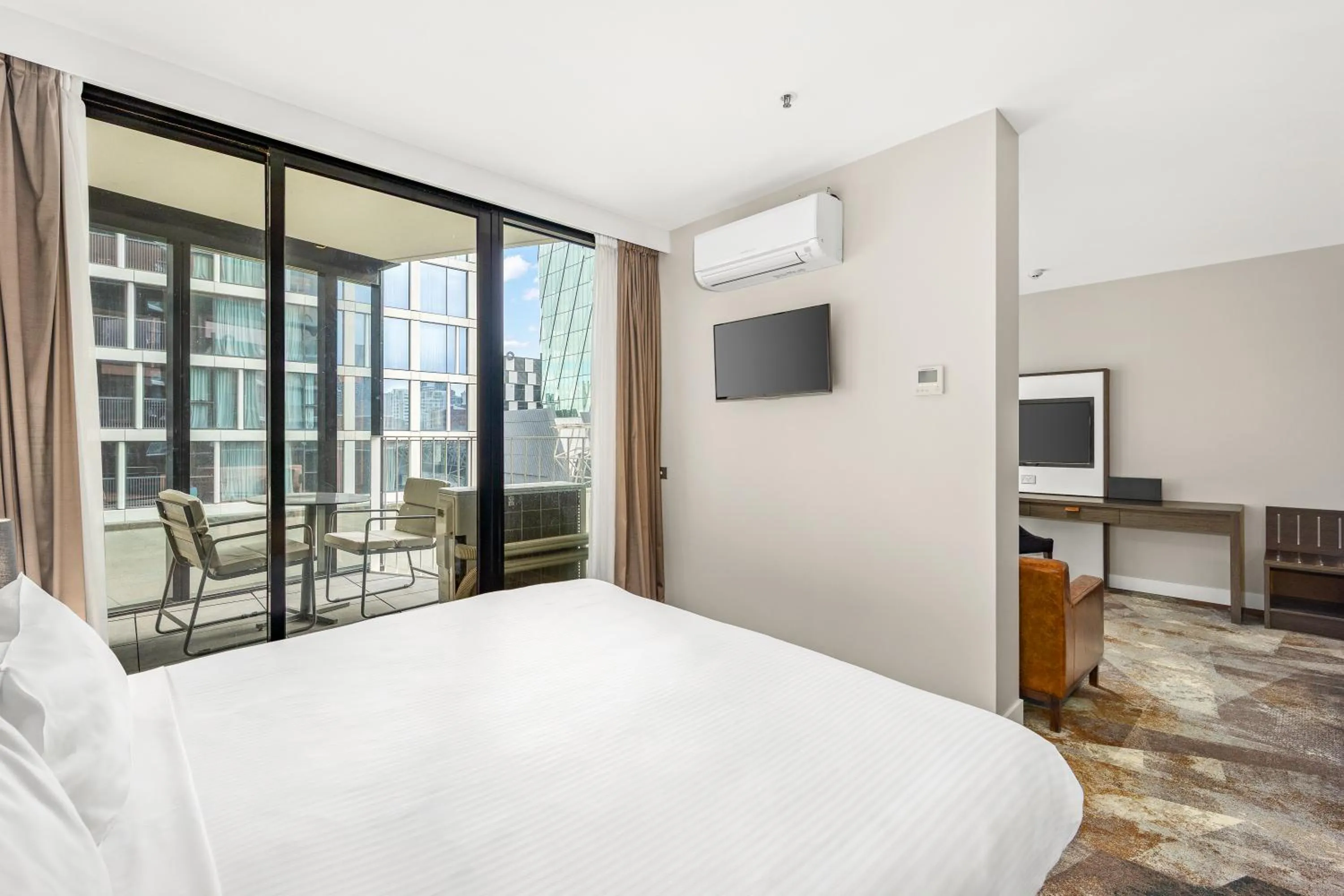 Bed in Peppers Docklands