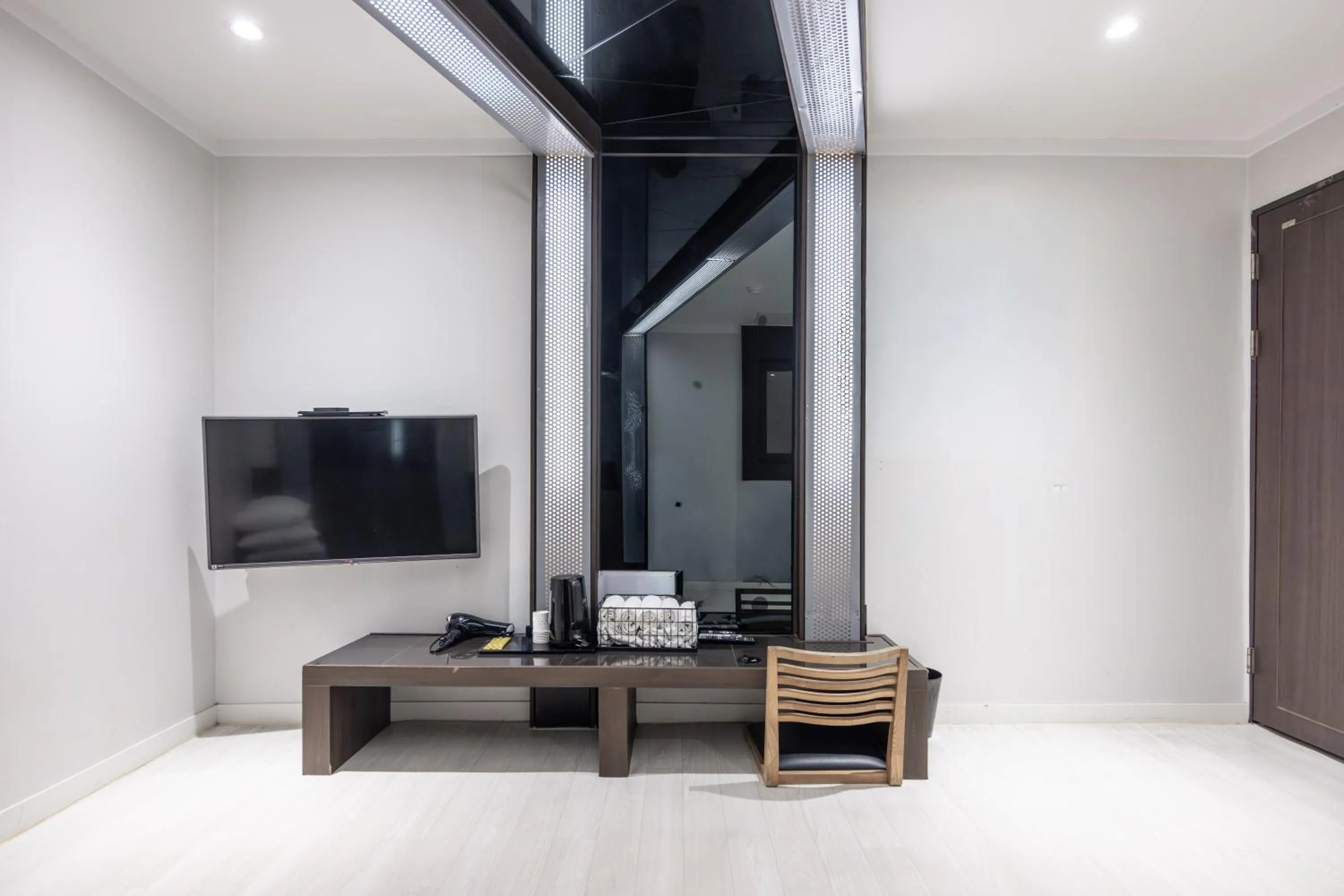 TV and multimedia in Lien Hotel Haeundae