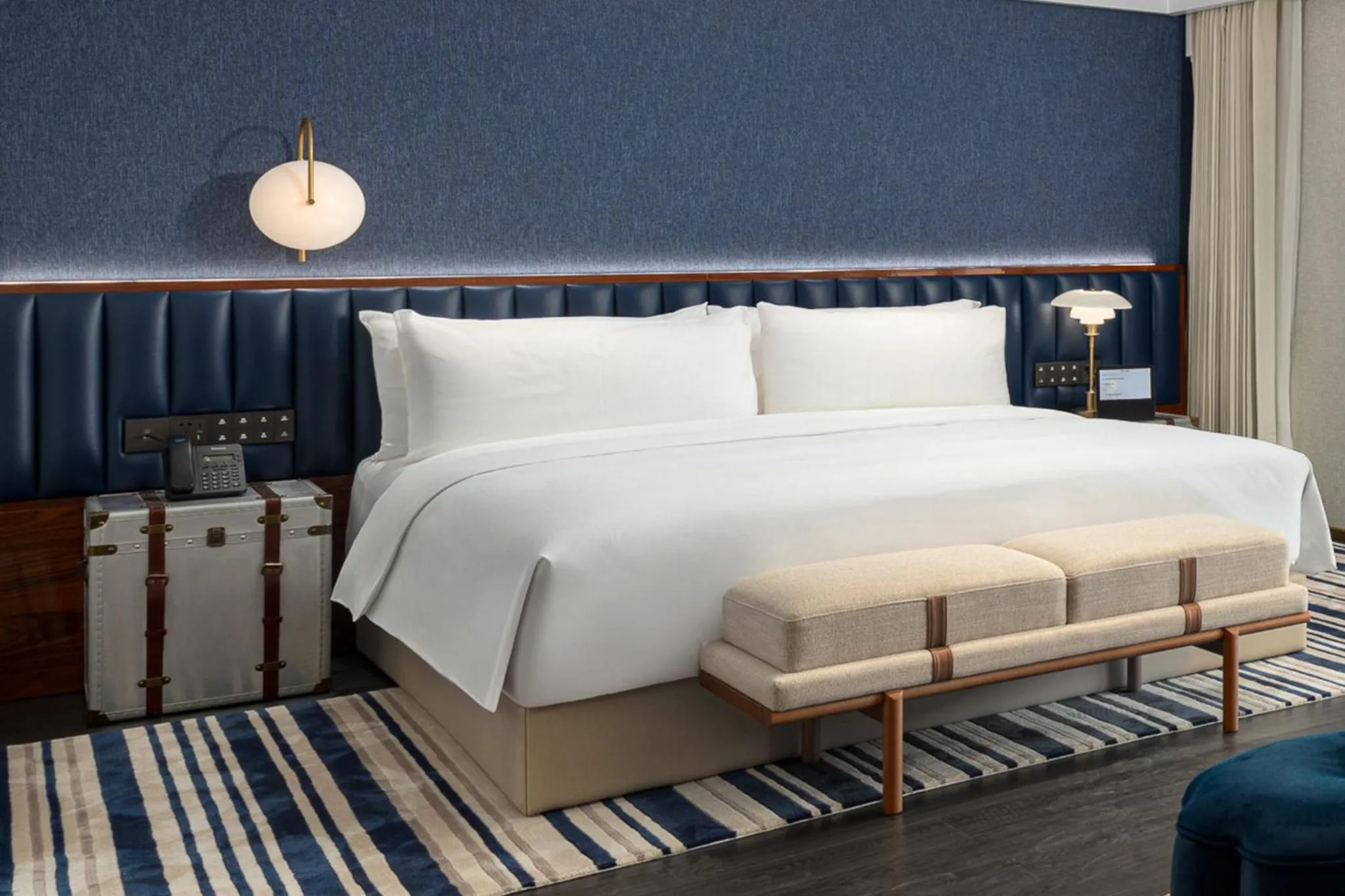 Photo of the whole room, Bed in voco Lianyungang Haizhou Bay by IHG