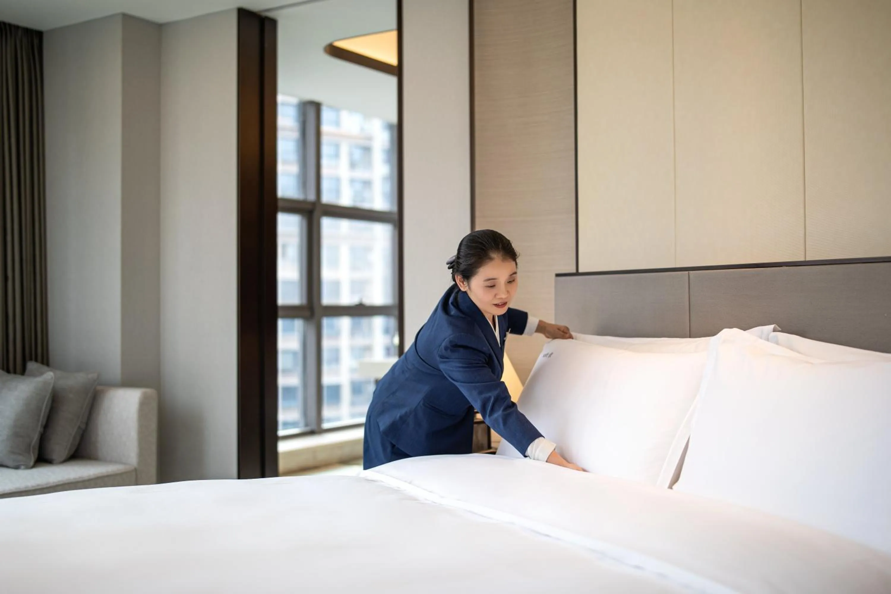 Photo of the whole room, Bed in Holiday Inn Ningde Dijing by IHG