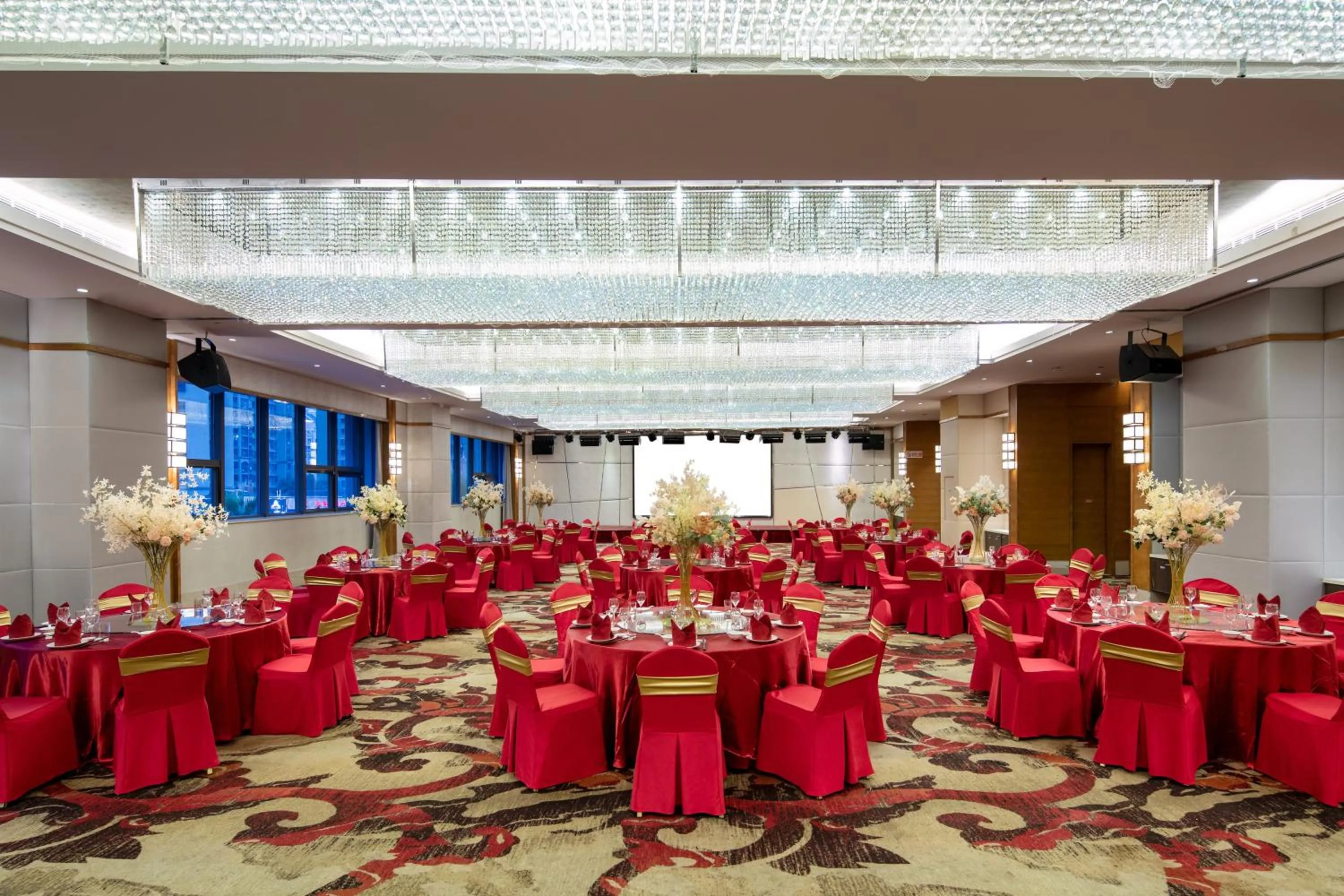 Meeting/conference room in Holiday Inn Ningde Dijing by IHG