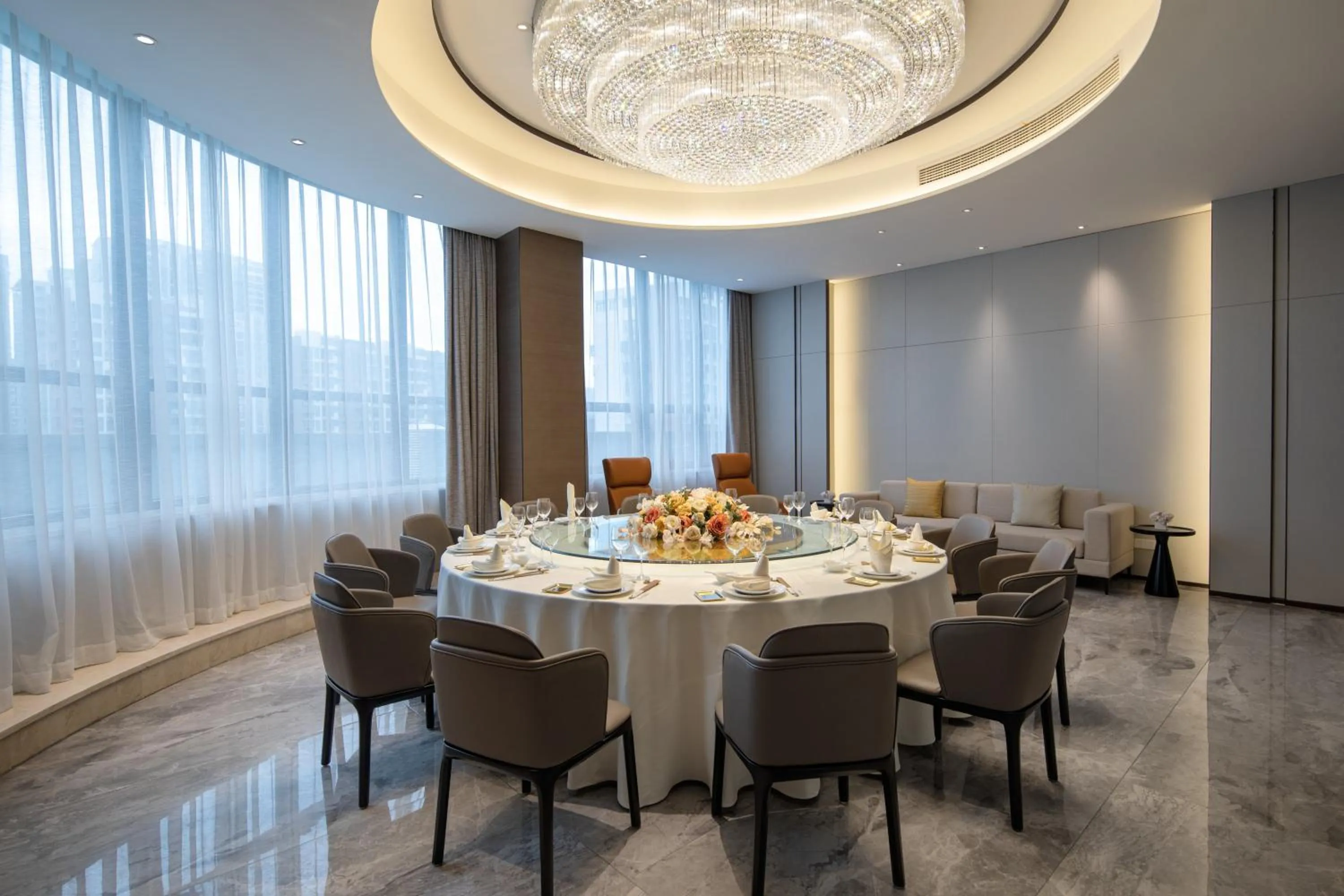 Meeting/conference room in Holiday Inn Ningde Dijing by IHG