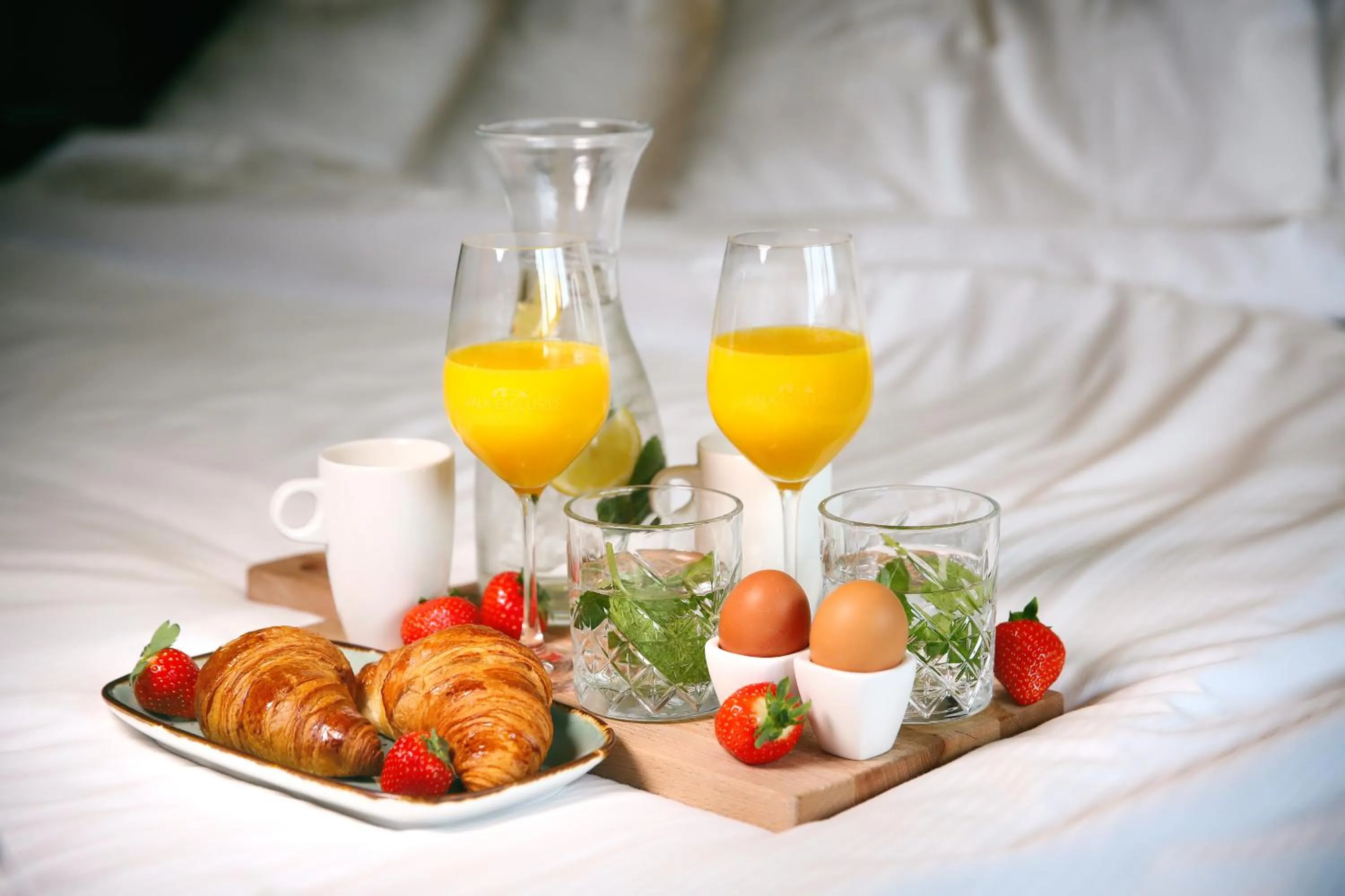 Breakfast, Bed in Van der Valk Hotel Rotterdam - Blijdorp