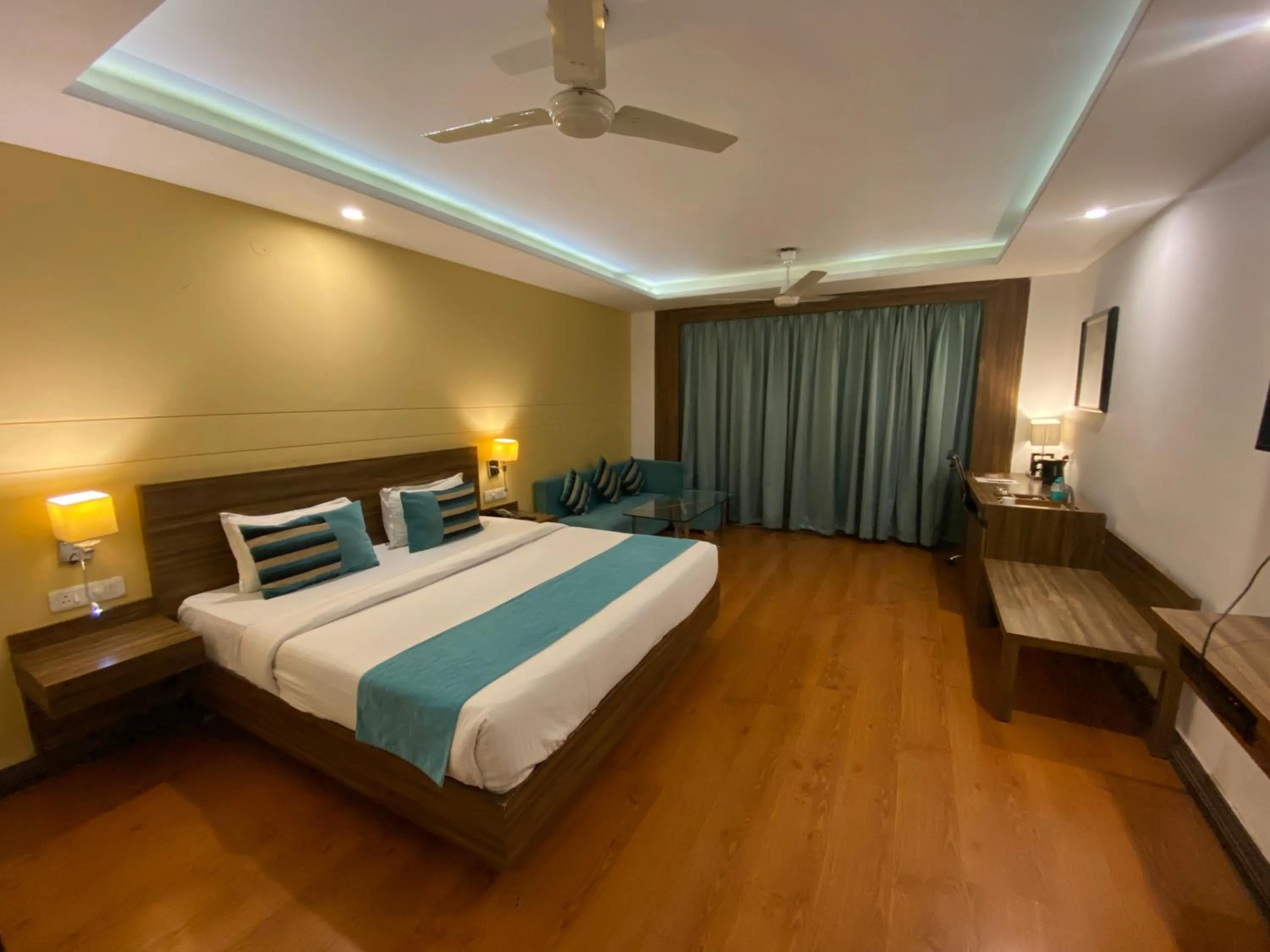 Hotel KC Cross Road Panchkula