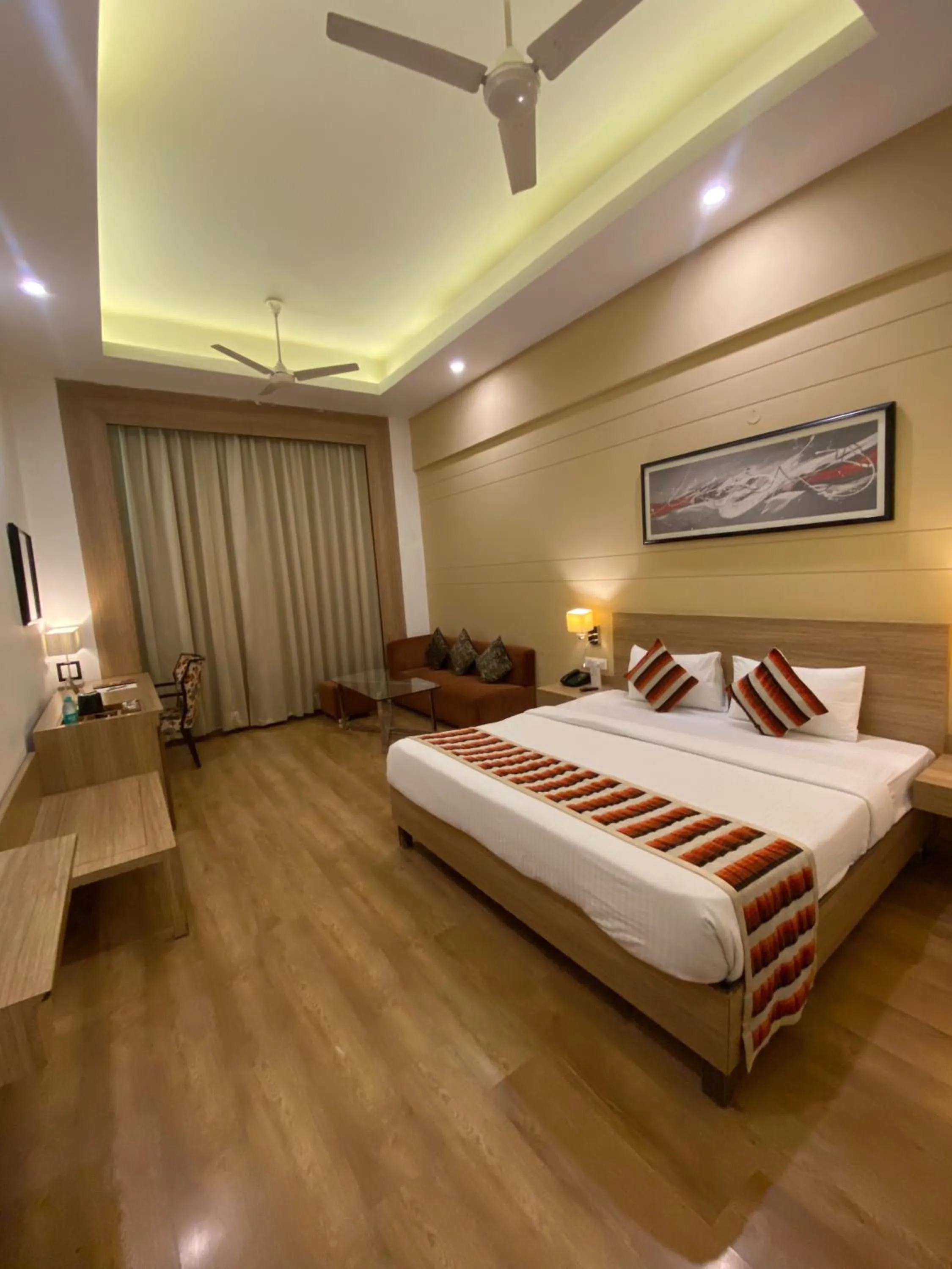 Bed in Hotel KC Cross Road Panchkula