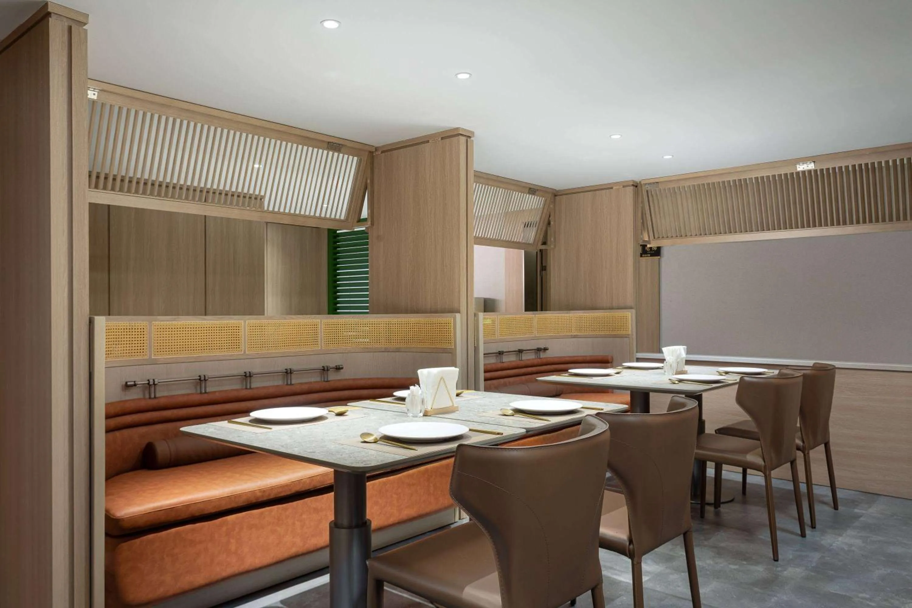 Restaurant/places to eat in Ramada Encore by Wyndham Wuhan Int'l Conference Center