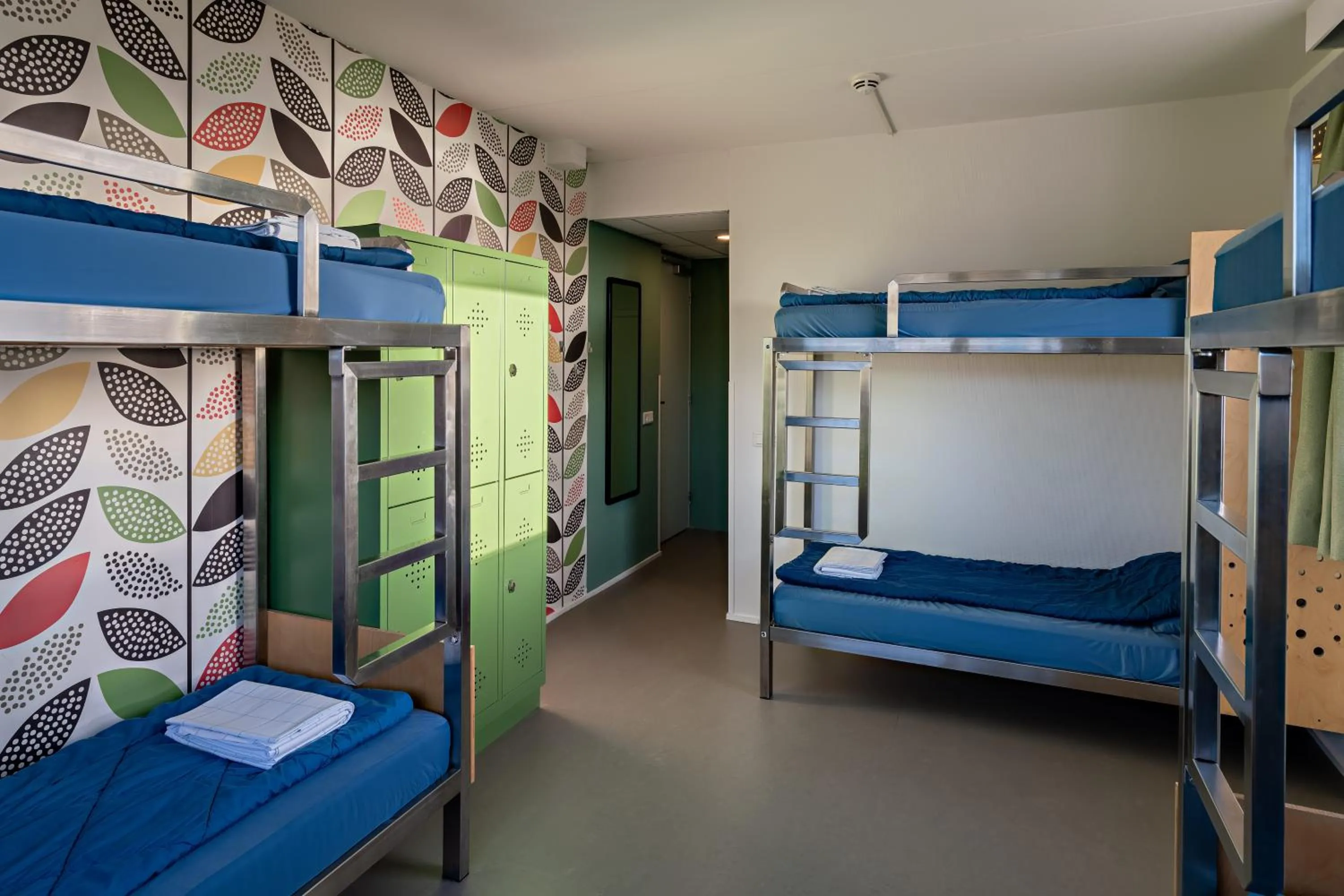 Bedroom, Bed in Stayokay Hostel Terschelling