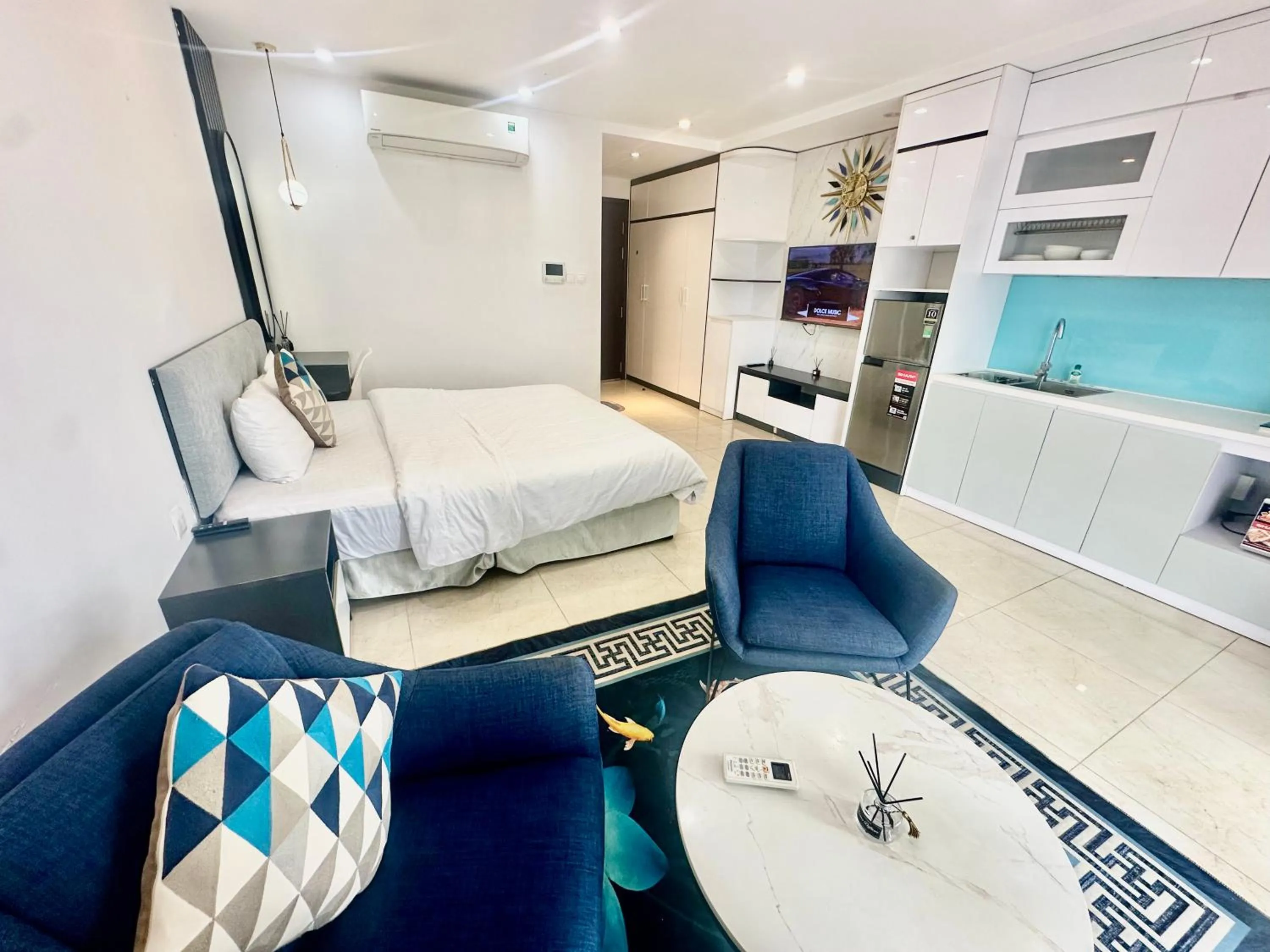 Bed in Vinhomes D'capital Premium Apartment