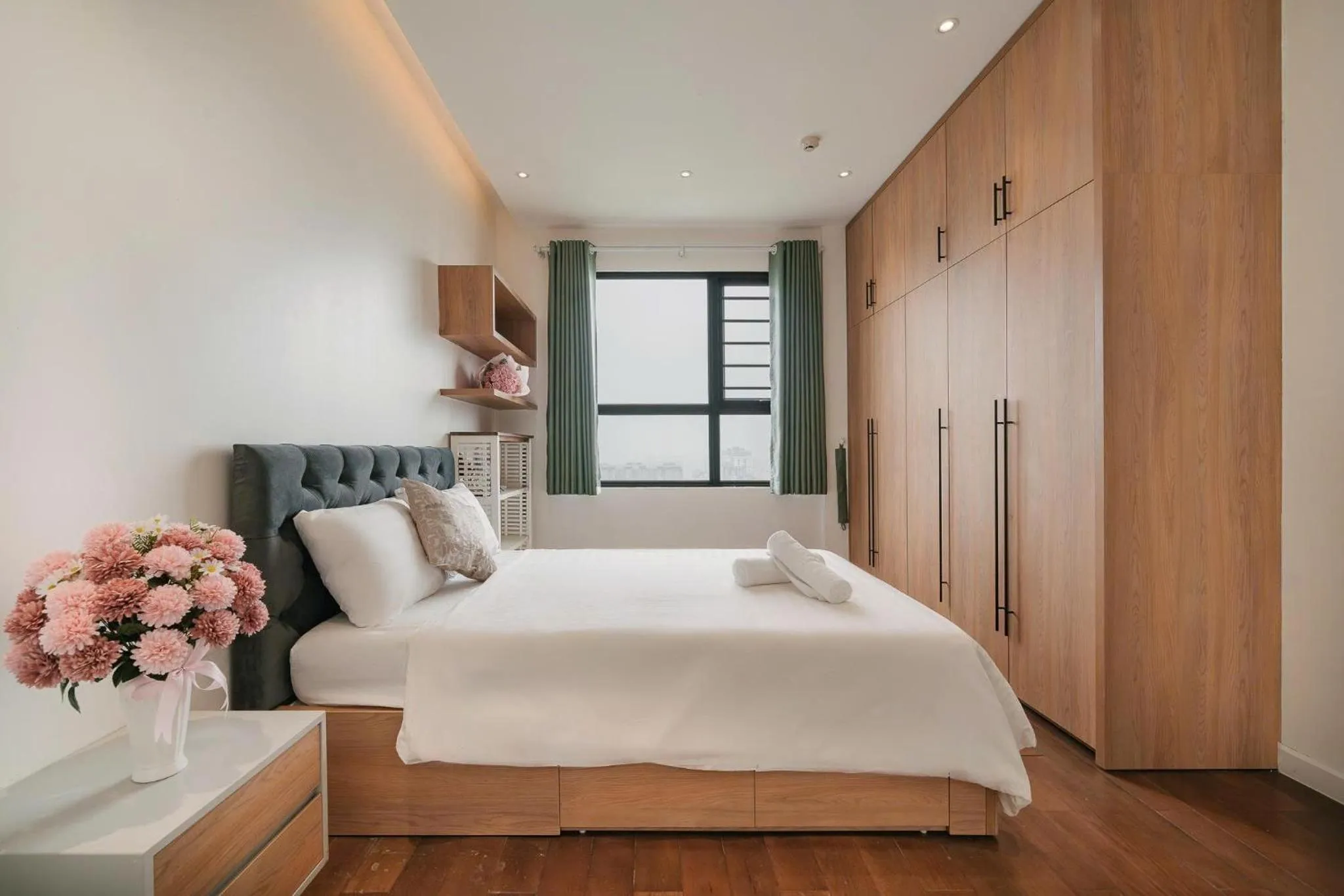 Bed in Vinhomes D'capital Premium Apartment