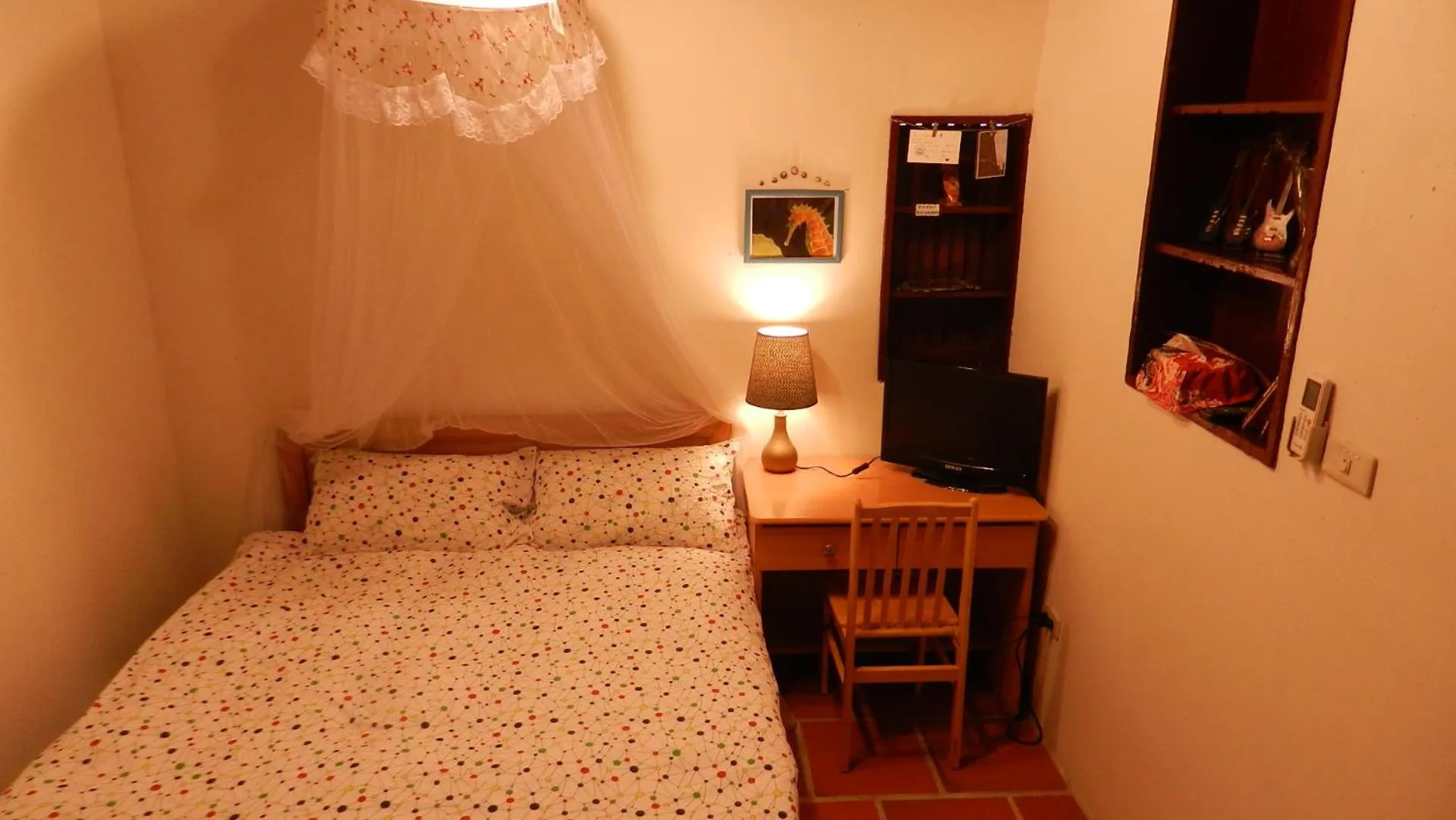 Photo of the whole room, Bed in Pearl B&B