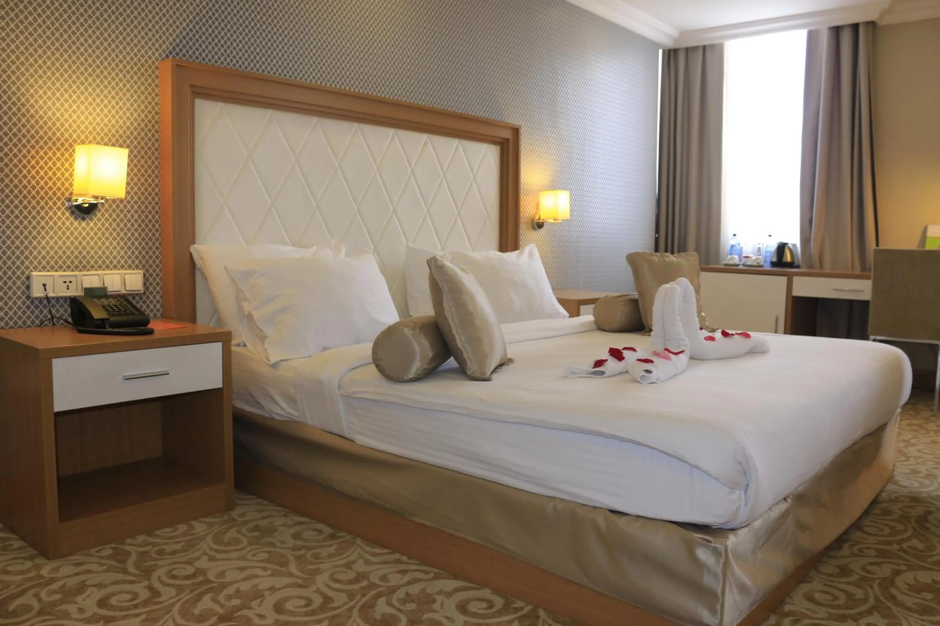 bunk bed, Bed in Momona Hotel