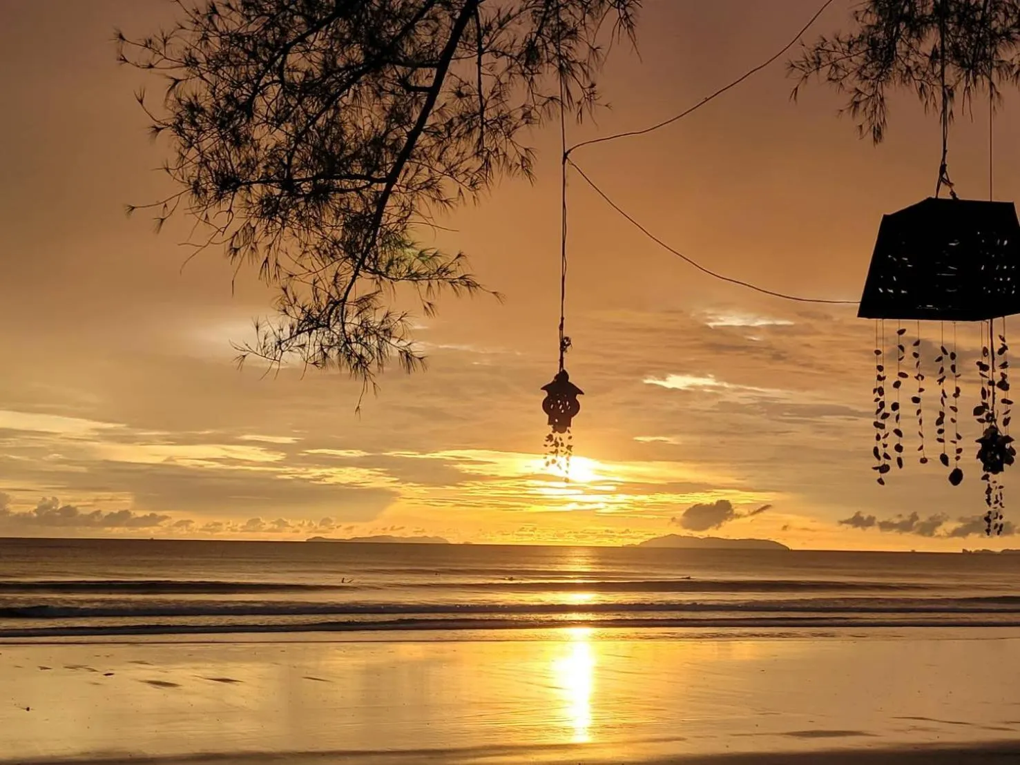 JJ Beach Resort & JJ Seafood