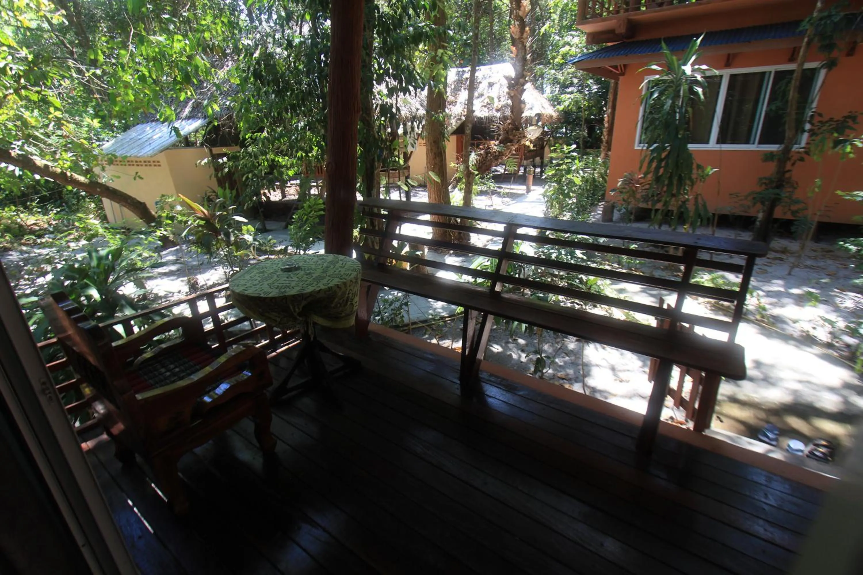 JJ Beach Resort & JJ Seafood