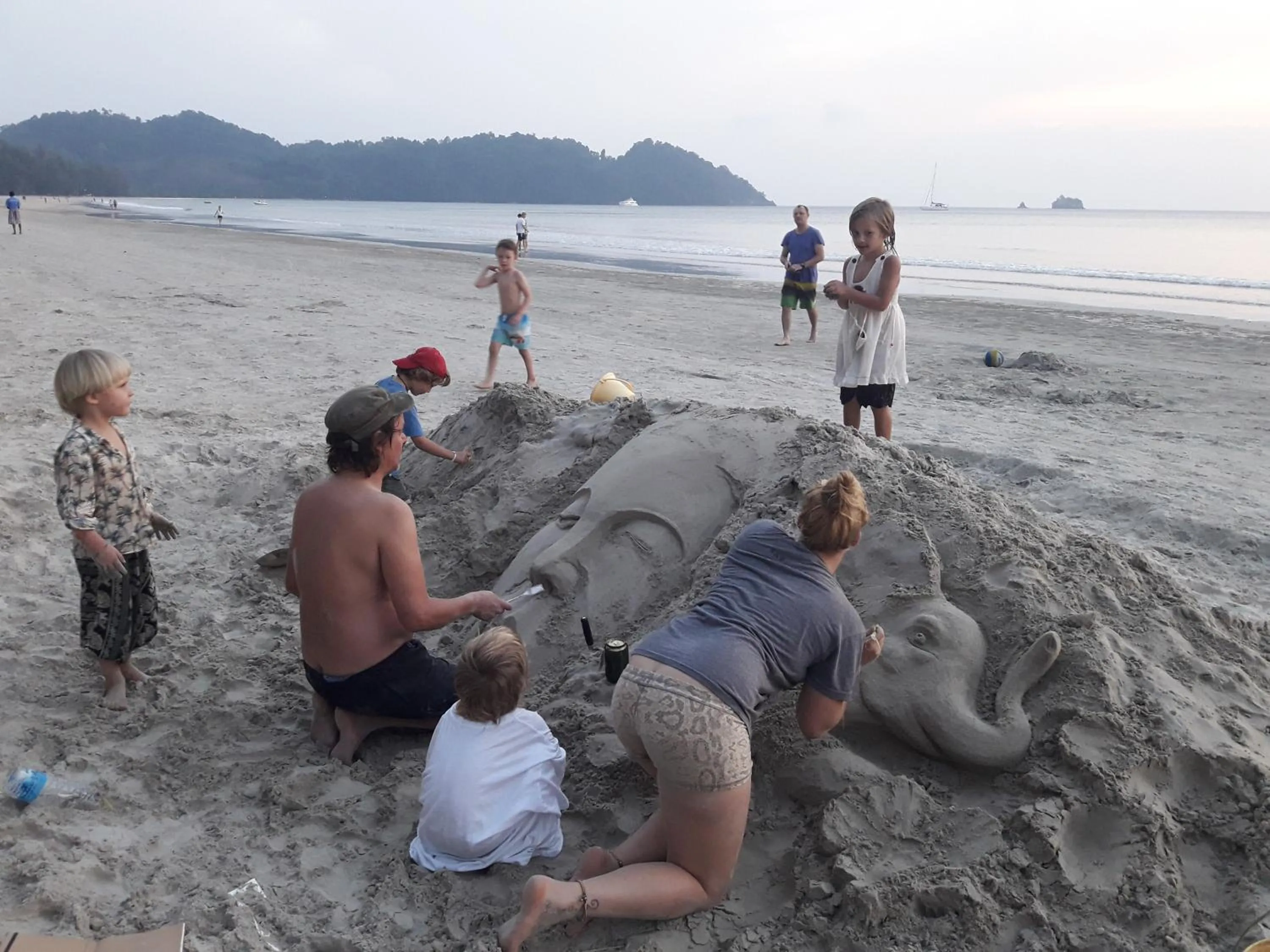 JJ Beach Resort & JJ Seafood