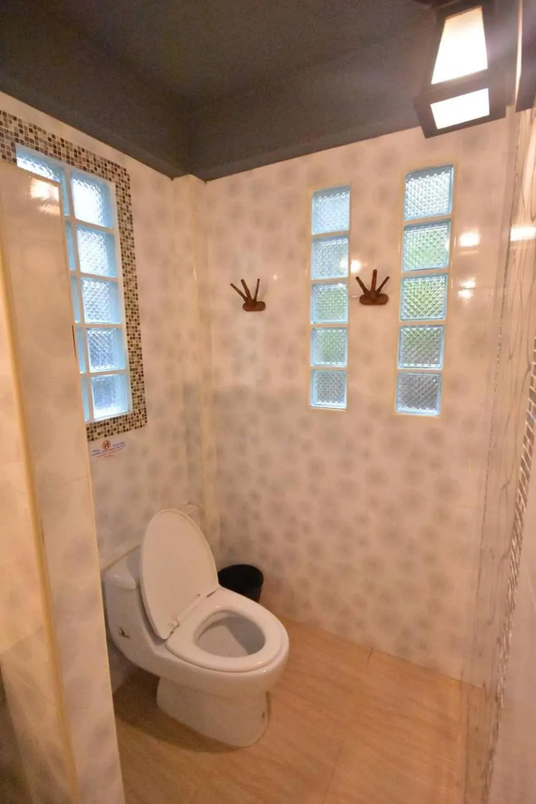 JJ Beach Resort & JJ Seafood