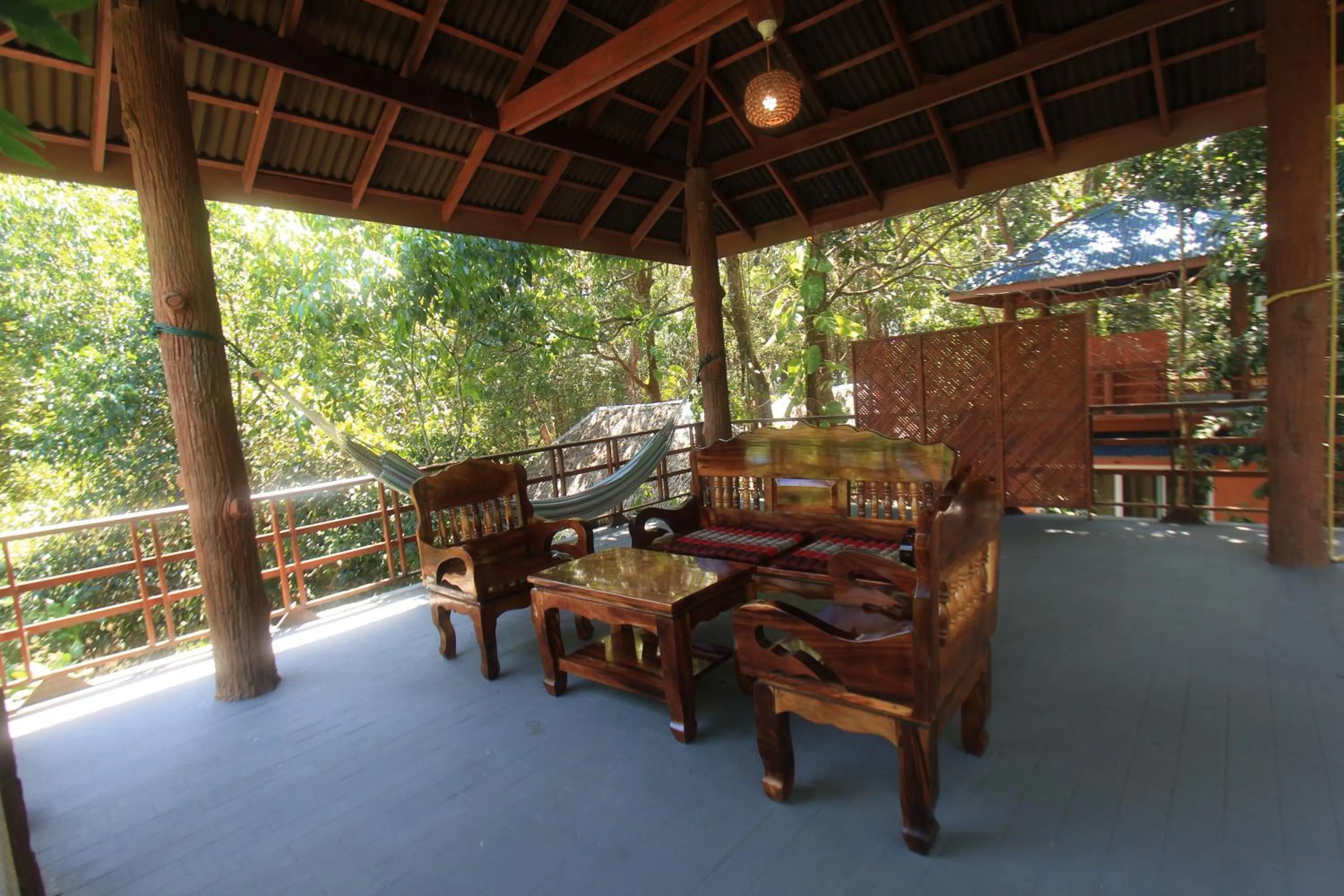 JJ Beach Resort & JJ Seafood